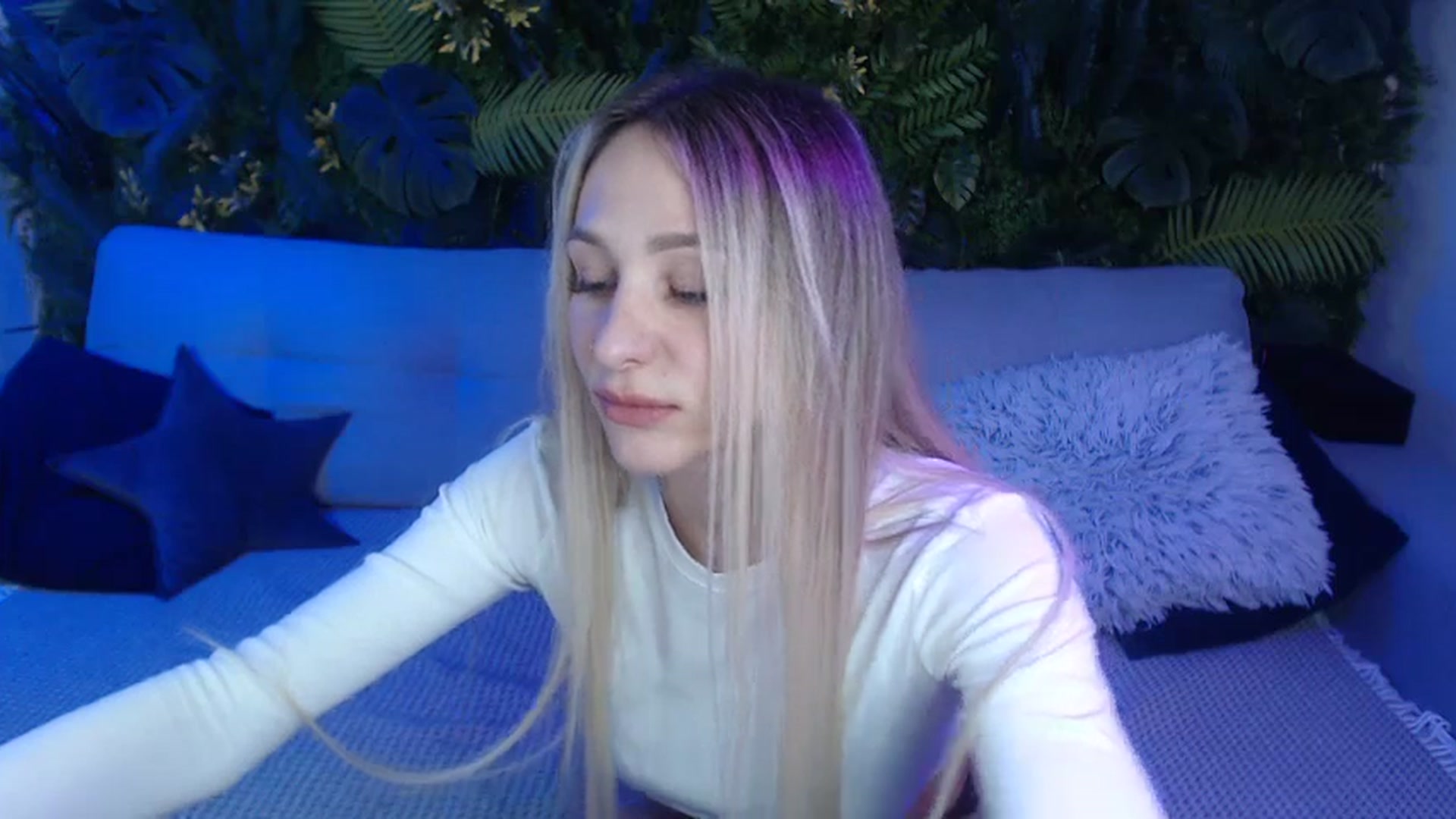 Gallery image thumbnail from Horny_Blond's myfreecams stream on, 11/12/2024, 10:17 image 10 of 20