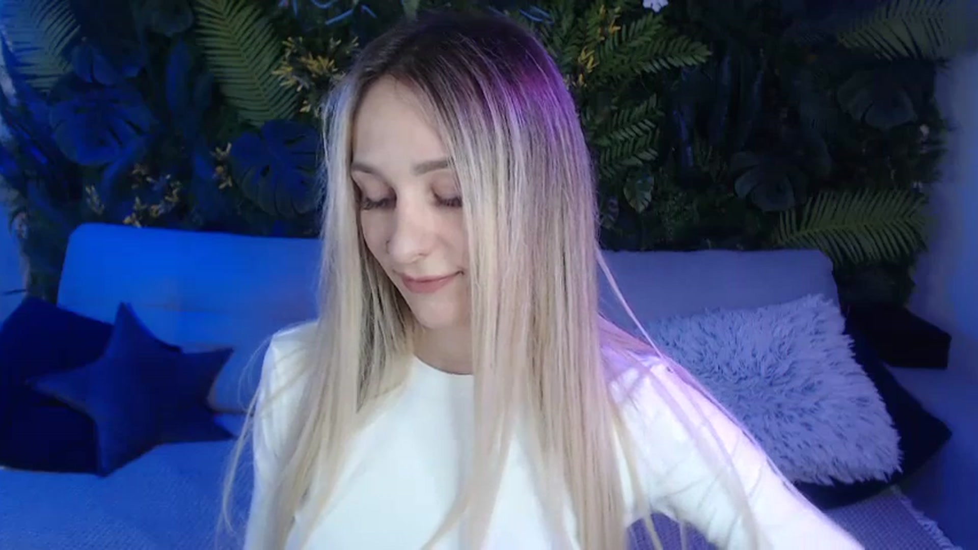 Gallery image thumbnail from Horny_Blond's myfreecams stream on, 11/12/2024, 10:17 image 8 of 20