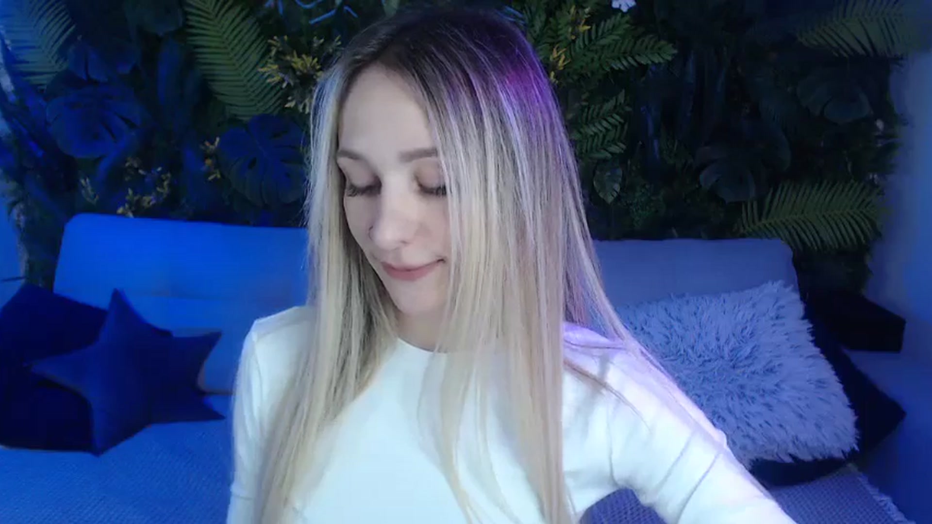 Gallery image thumbnail from Horny_Blond's myfreecams stream on, 11/12/2024, 10:17 image 5 of 20