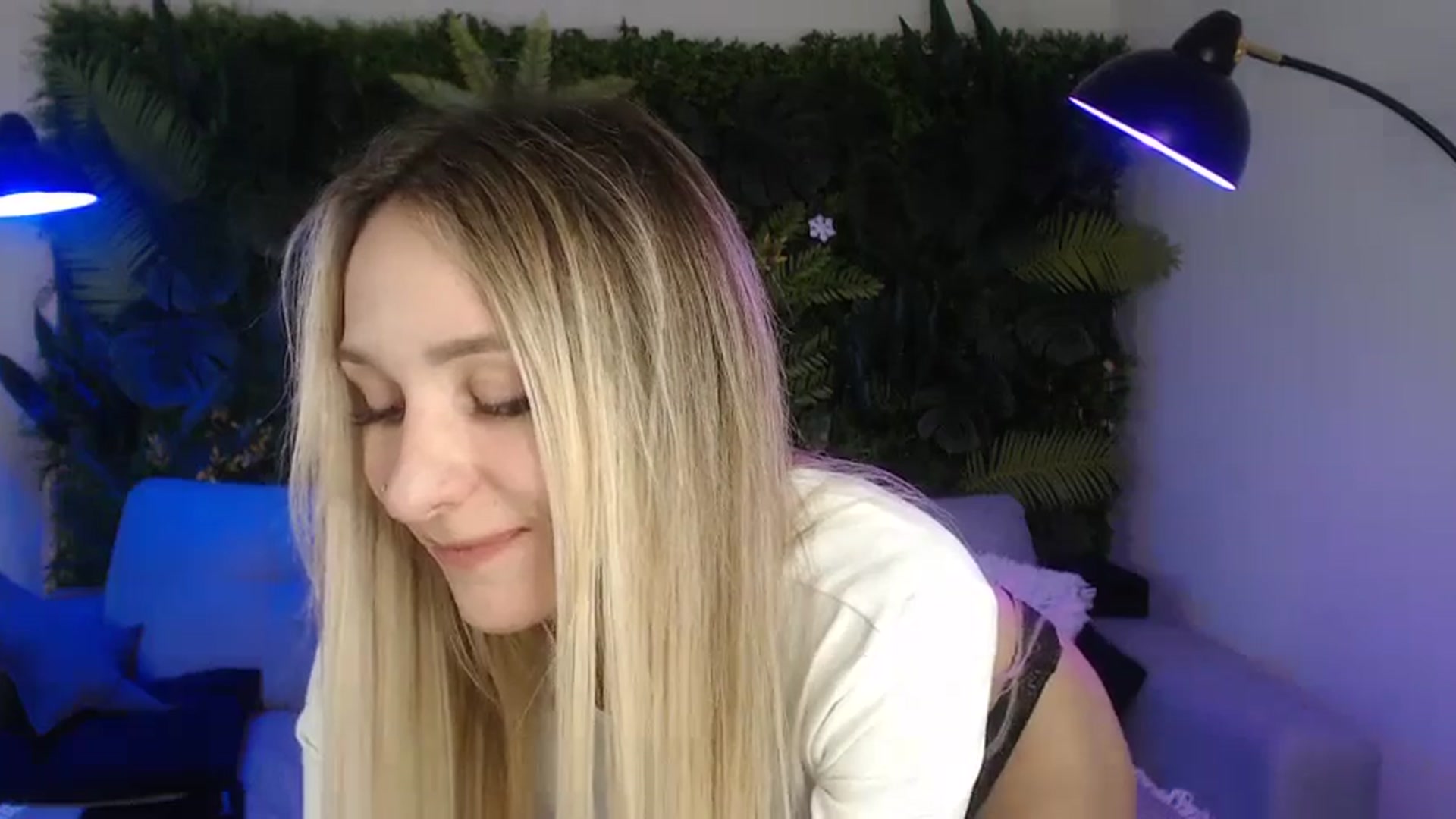 Gallery image thumbnail from Horny_Blond's myfreecams stream on, 11/12/2024, 10:55 image 10 of 20