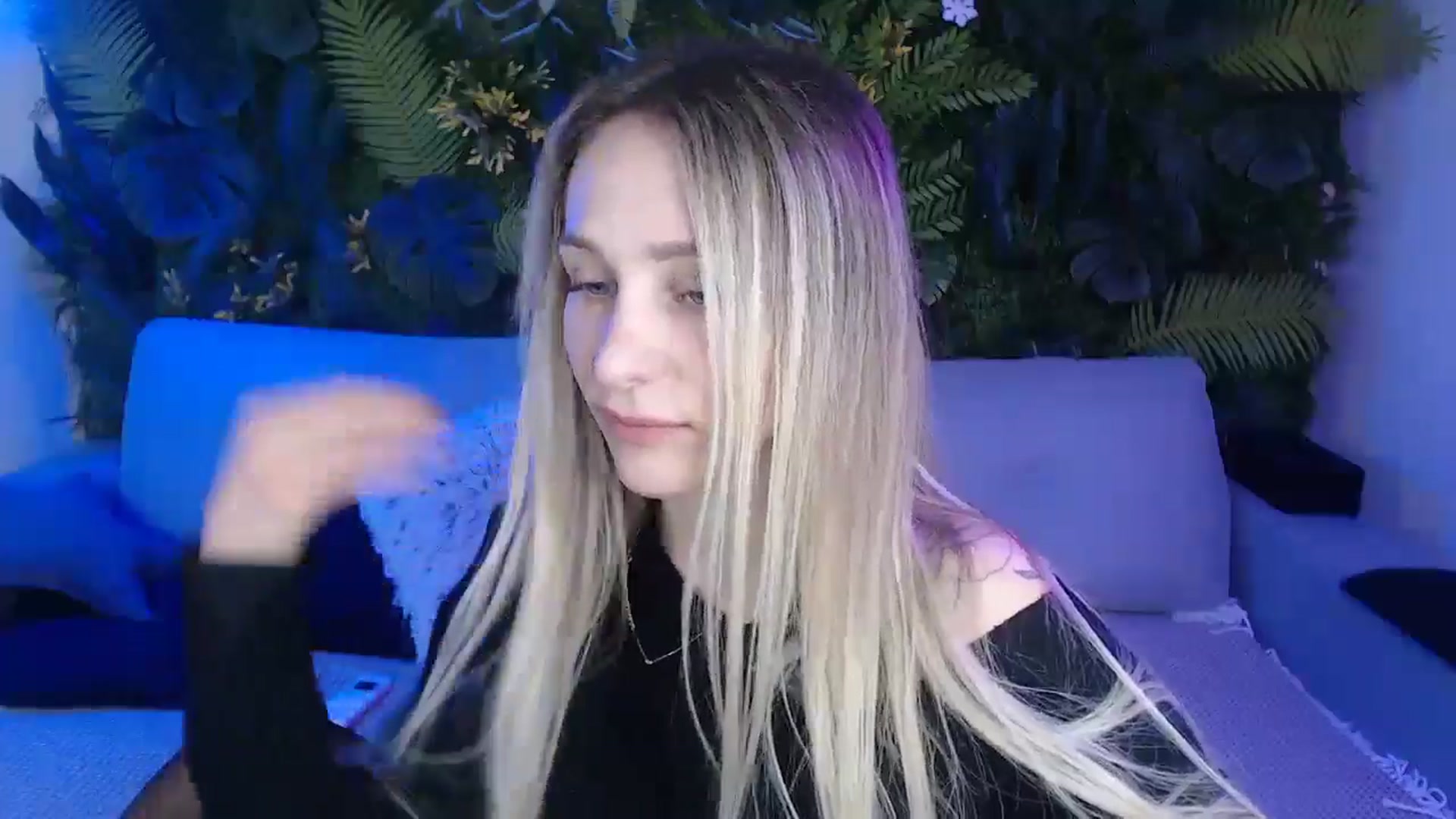 Gallery image thumbnail from Horny_Blond's myfreecams stream on, 11/13/2024, 10:28 image 15 of 20