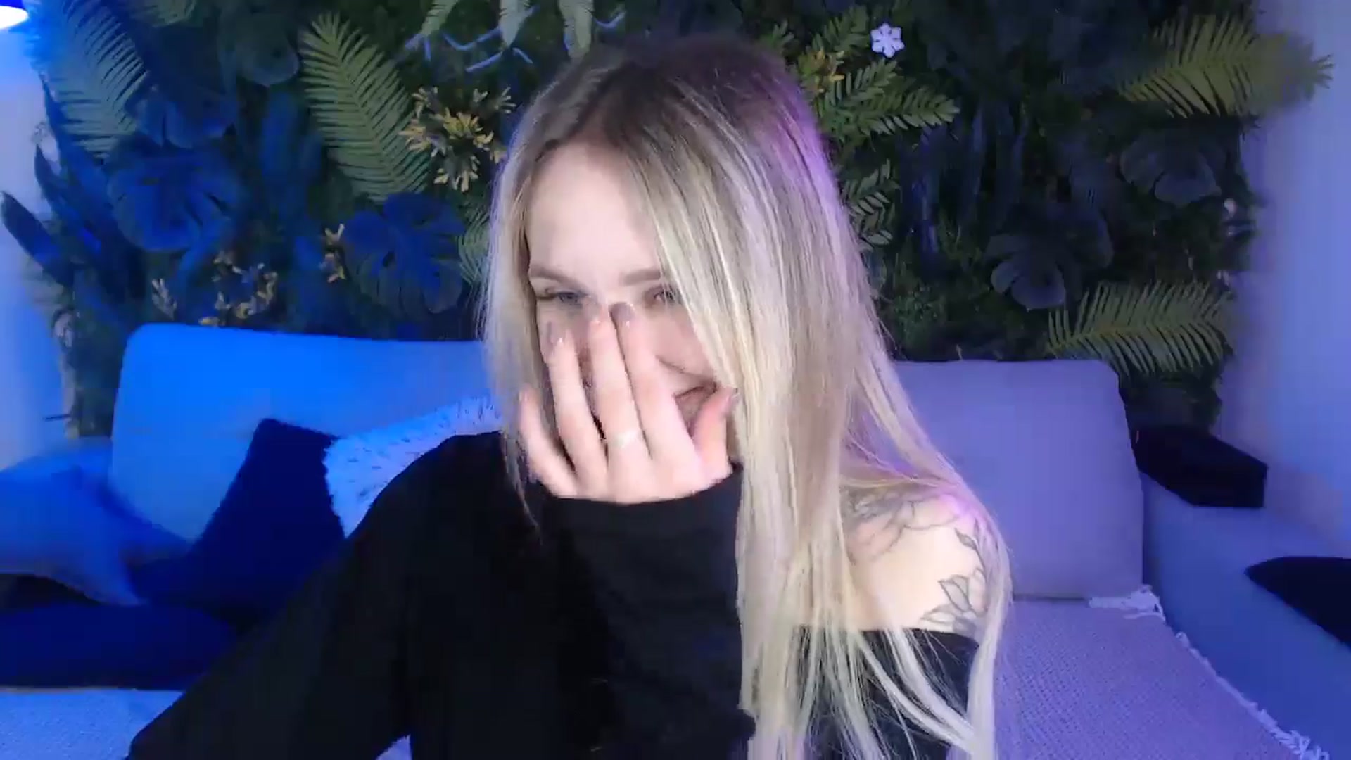 Gallery image thumbnail from Horny_Blond's myfreecams stream on, 11/13/2024, 10:28 image 5 of 20