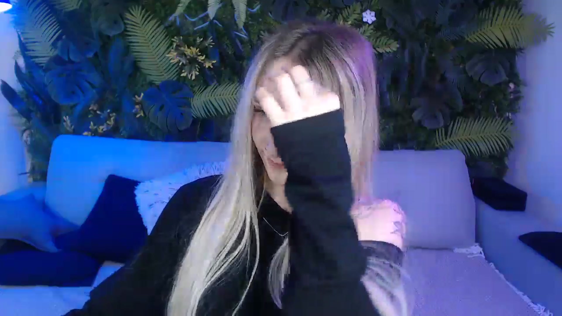Gallery image thumbnail from Horny_Blond's myfreecams stream on, 11/13/2024, 10:28 image 9 of 20