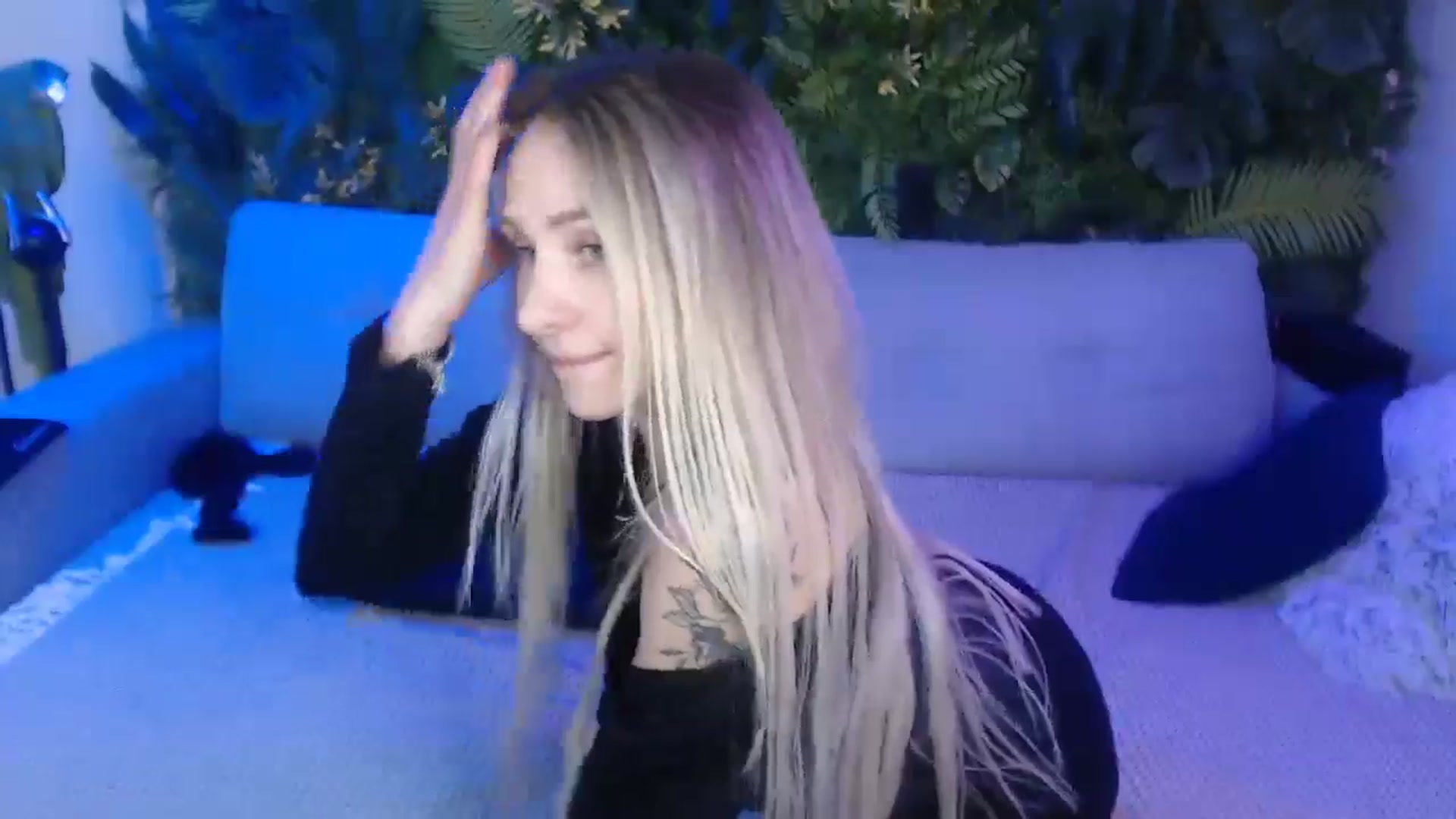 Gallery image thumbnail from Horny_Blond's myfreecams stream on, 11/13/2024, 13:57 image 19 of 20