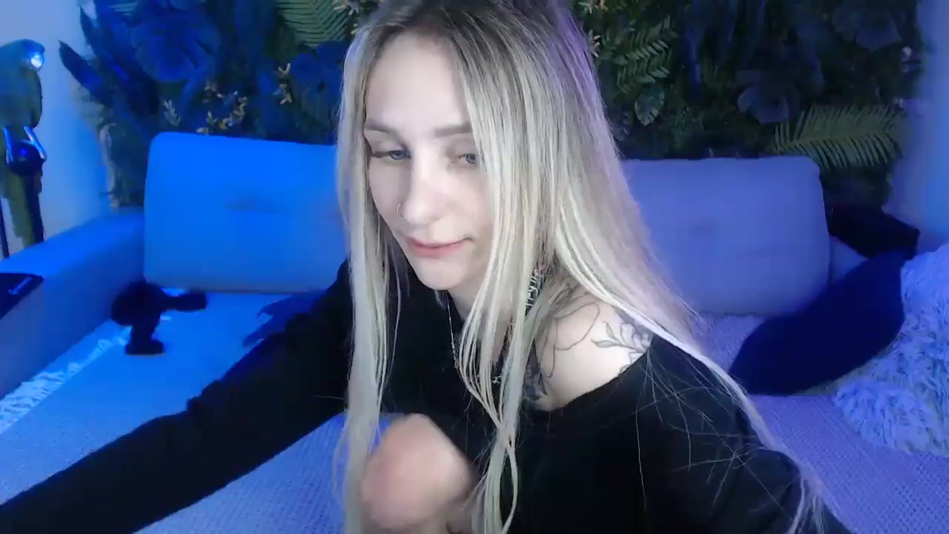Gallery image thumbnail from Horny_Blond's myfreecams stream on, 11/13/2024, 13:57 image 15 of 20