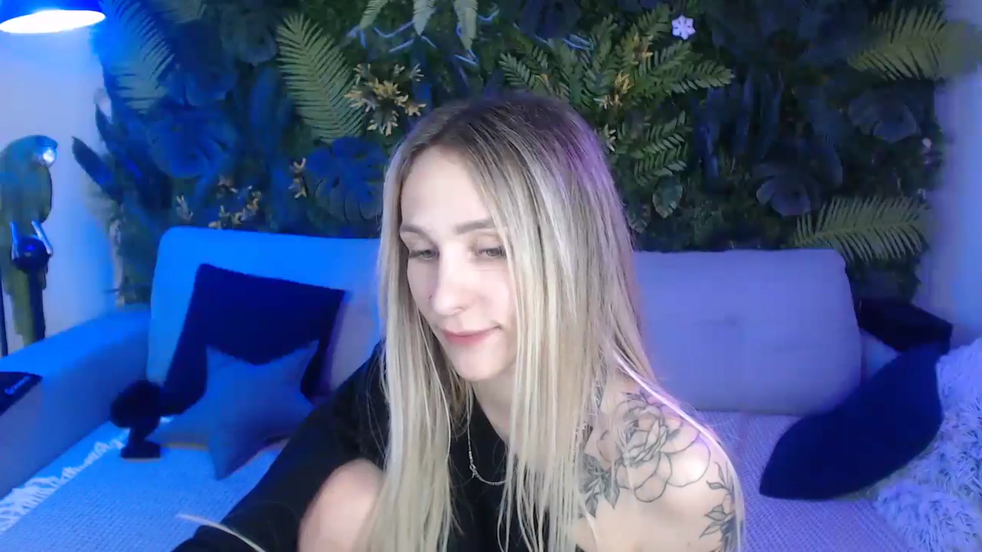 Gallery image thumbnail from Horny_Blond's myfreecams stream on, 11/13/2024, 14:13 image 11 of 20