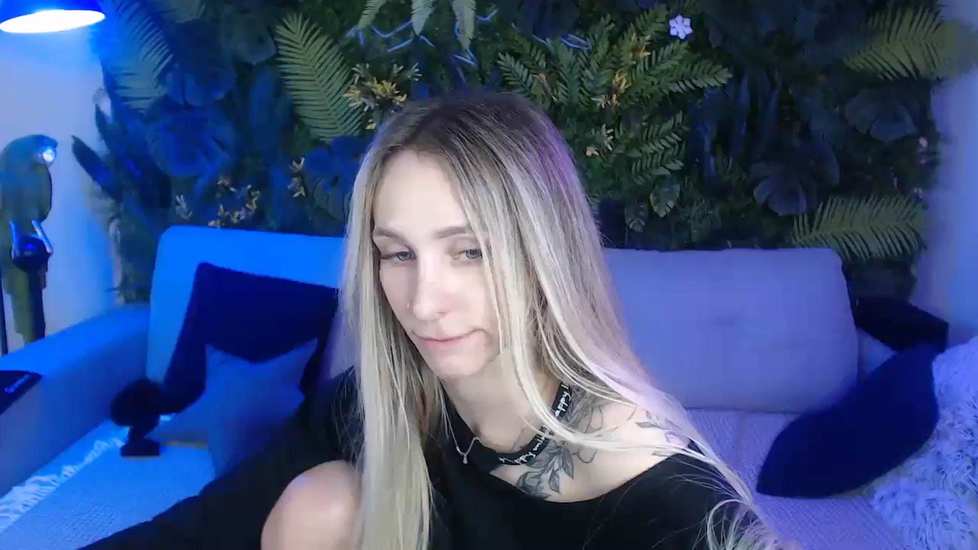 Gallery image thumbnail from Horny_Blond's myfreecams stream on, 11/13/2024, 14:13 image 16 of 20
