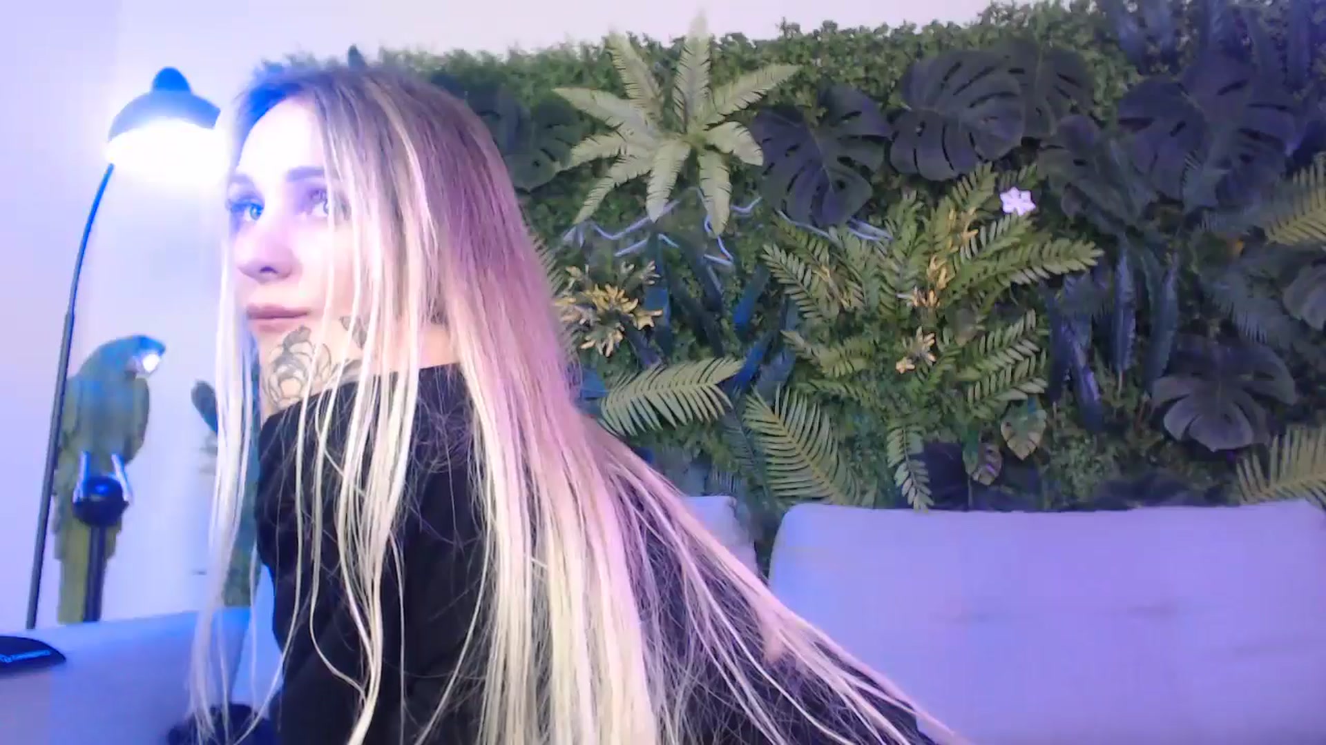 Gallery image thumbnail from Horny_Blond's myfreecams stream on, 11/13/2024, 14:43 image 5 of 20