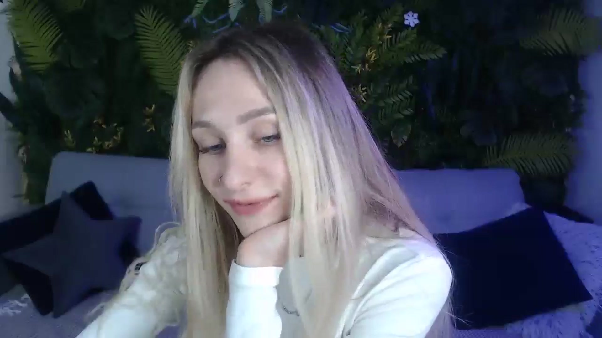 Gallery image thumbnail from Horny_Blond's myfreecams stream on, 11/15/2024, 10:11 image 2 of 20