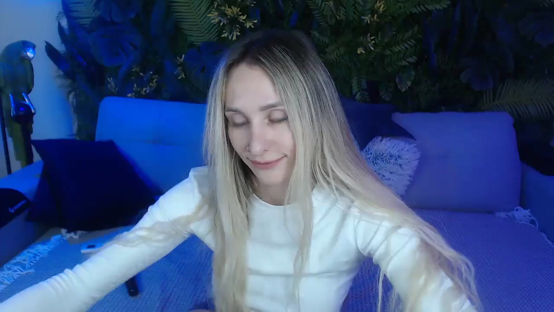 Gallery image thumbnail from Horny_Blond's myfreecams stream on, 11/15/2024, 13:21 image 6 of 20