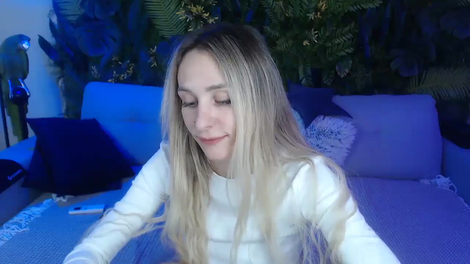 Gallery image thumbnail from Horny_Blond's myfreecams stream on, 11/15/2024, 13:21 image 8 of 20