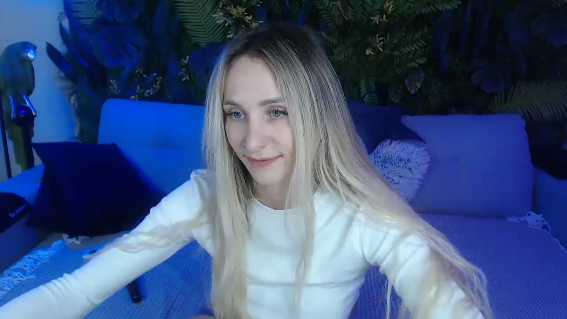 Gallery image thumbnail from Horny_Blond's myfreecams stream on, 11/15/2024, 13:21 image 7 of 20