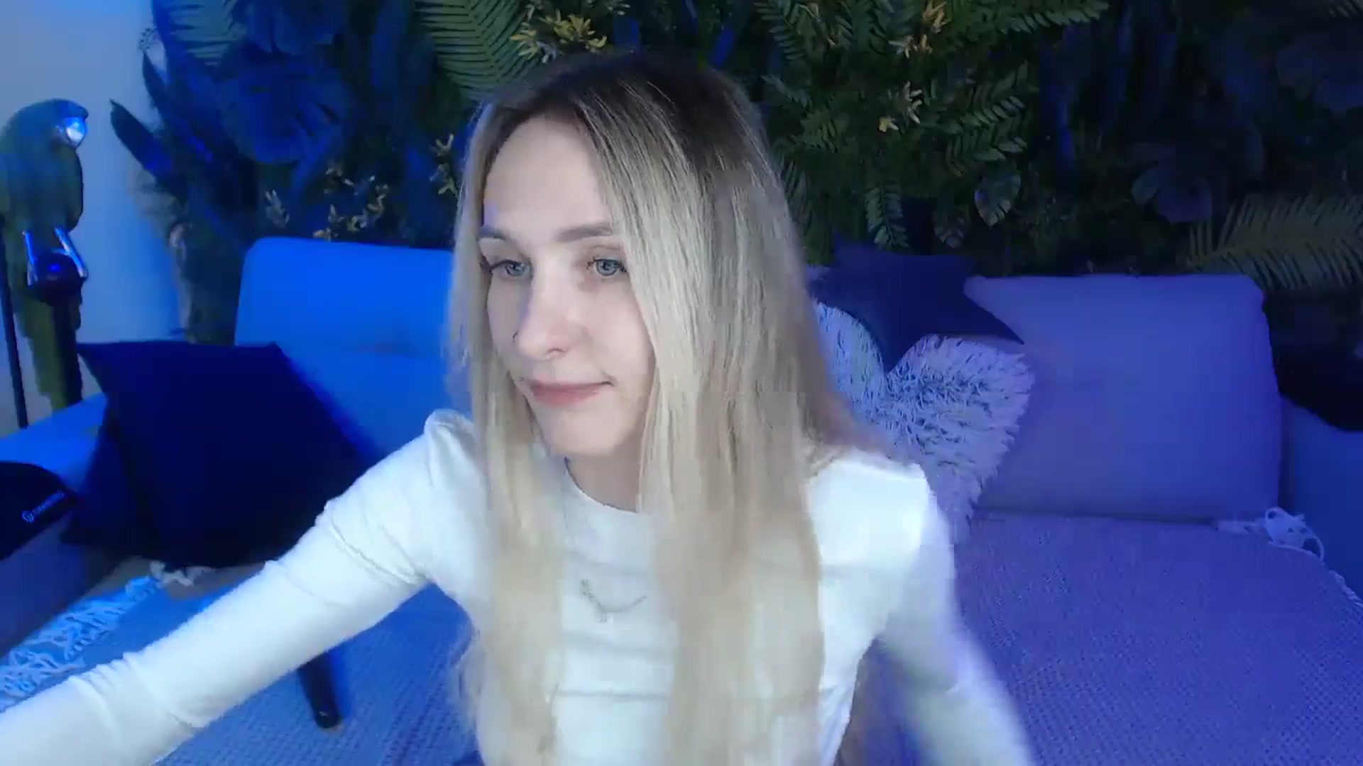 Gallery image thumbnail from Horny_Blond's myfreecams stream on, 11/15/2024, 13:21 image 16 of 20