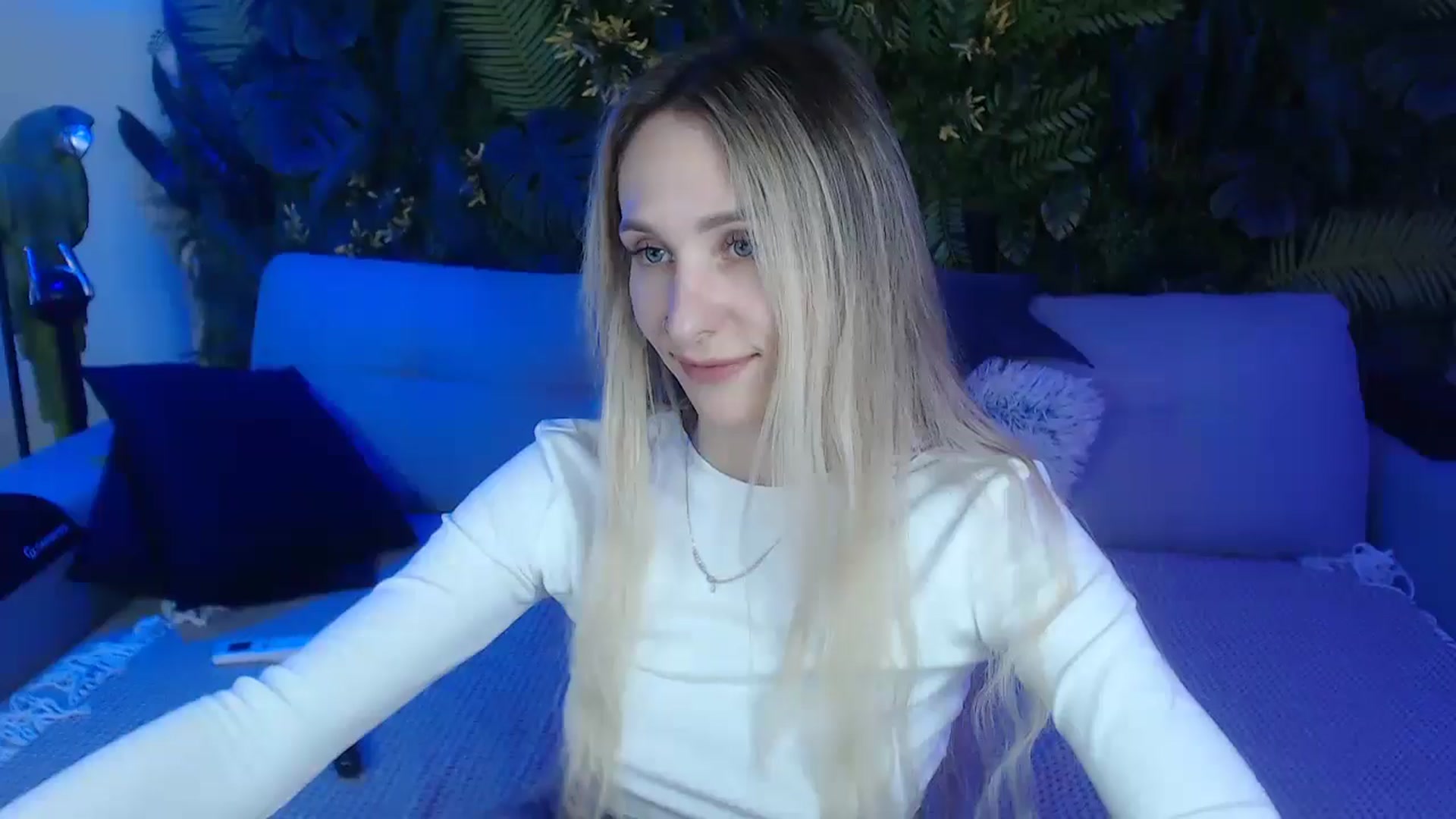 Gallery image thumbnail from Horny_Blond's myfreecams stream on, 11/15/2024, 13:21 image 12 of 20