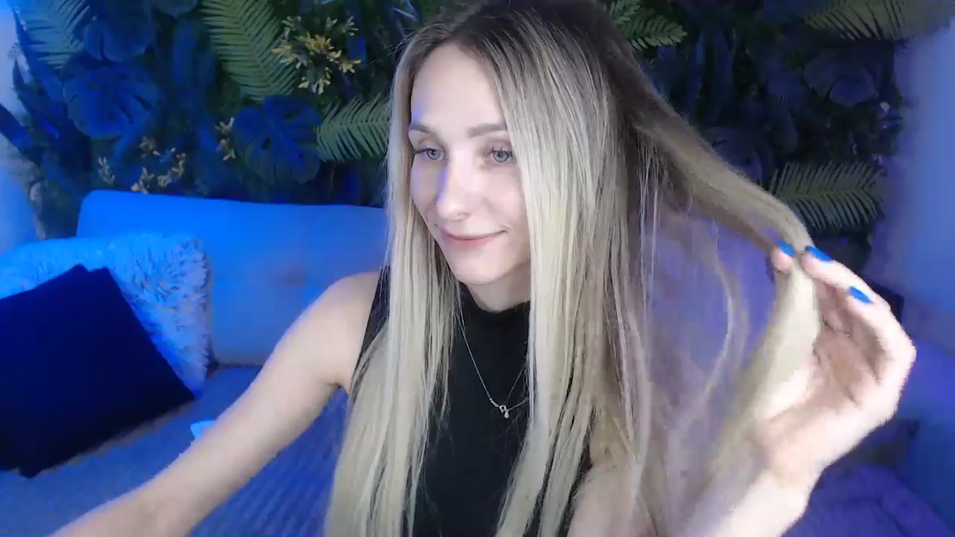 Gallery image thumbnail from Horny_Blond's myfreecams stream on, 11/18/2024, 09:36 image 16 of 20