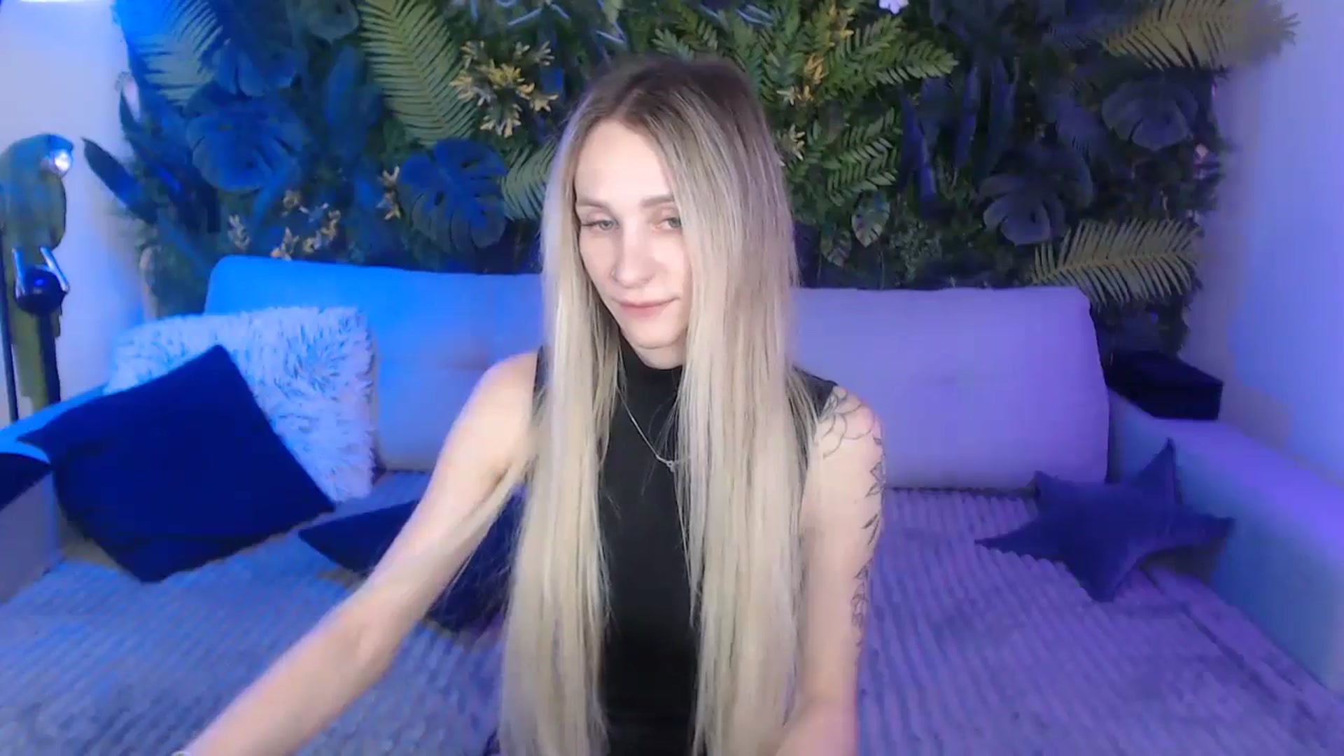 Gallery image thumbnail from Horny_Blond's myfreecams stream on, 11/18/2024, 09:36 image 3 of 20