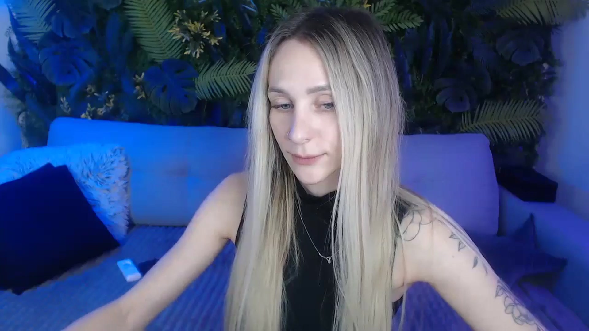 Gallery image thumbnail from Horny_Blond's myfreecams stream on, 11/18/2024, 09:36 image 12 of 20