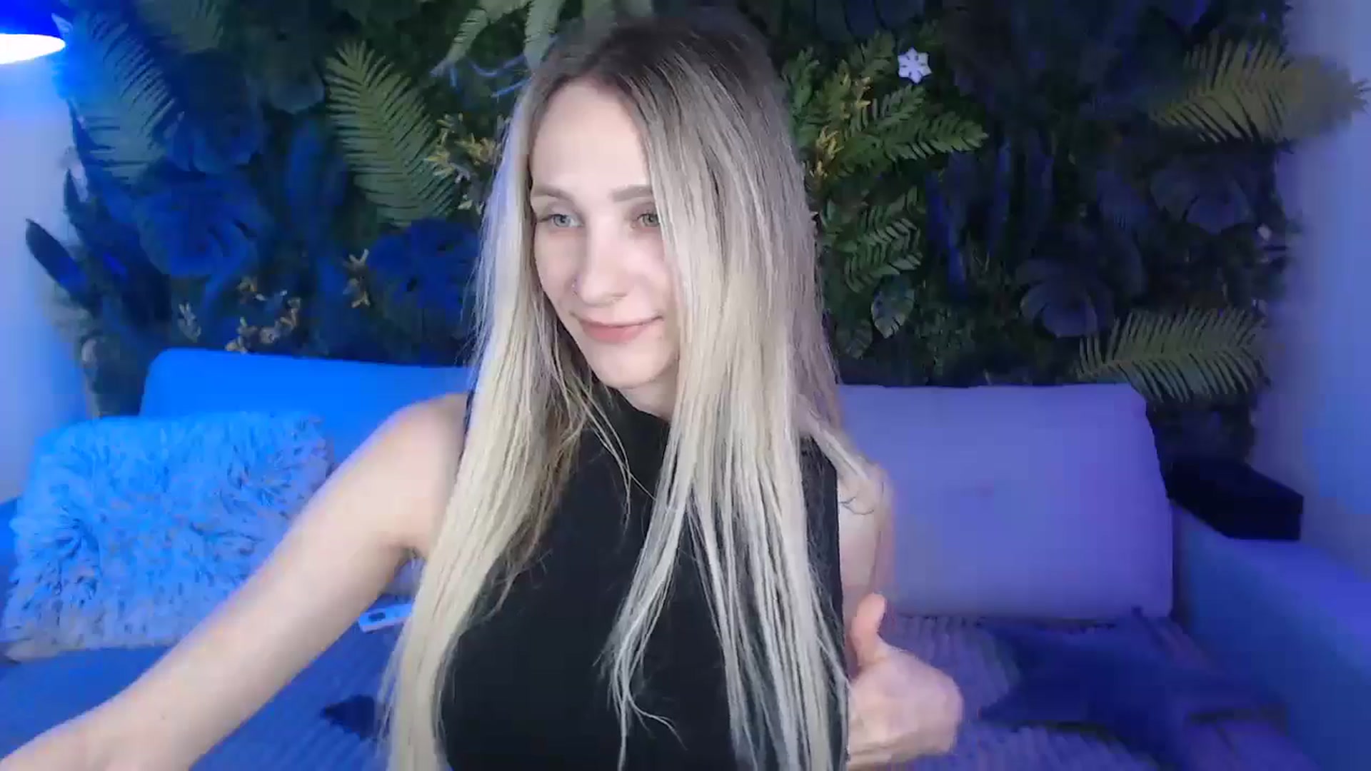Gallery image thumbnail from Horny_Blond's myfreecams stream on, 11/18/2024, 11:00 image 18 of 20