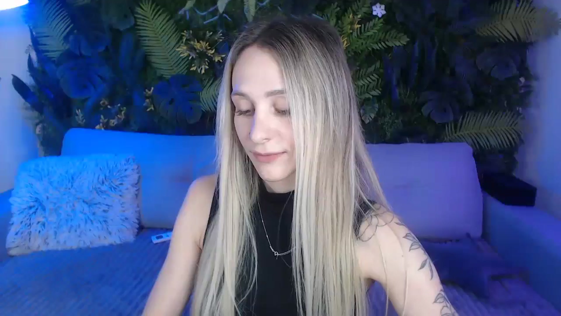 Gallery image thumbnail from Horny_Blond's myfreecams stream on, 11/18/2024, 11:00 image 1 of 20
