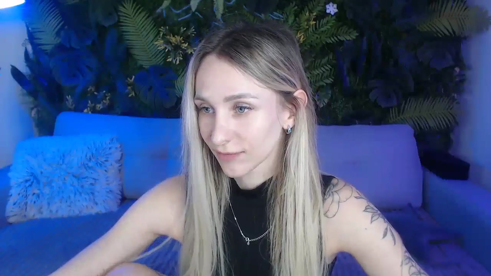 Gallery image thumbnail from Horny_Blond's myfreecams stream on, 11/18/2024, 11:00 image 4 of 20