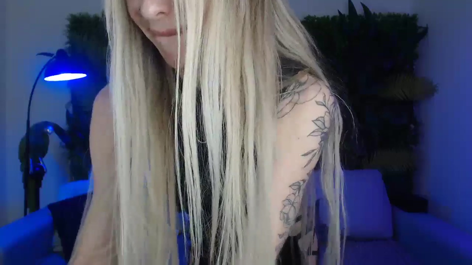 Gallery image thumbnail from Horny_Blond's myfreecams stream on, 11/18/2024, 12:36 image 13 of 20