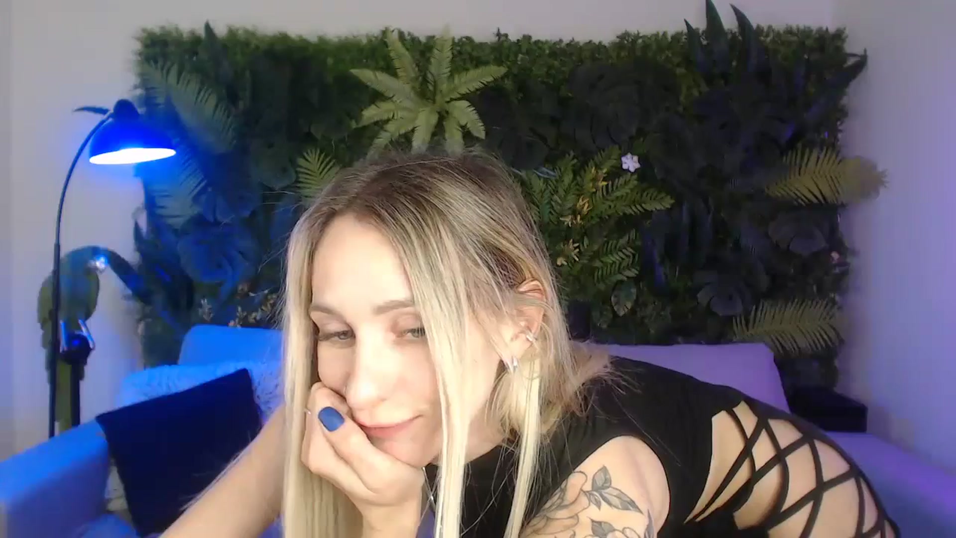 Gallery image thumbnail from Horny_Blond's myfreecams stream on, 11/18/2024, 12:36 image 12 of 20