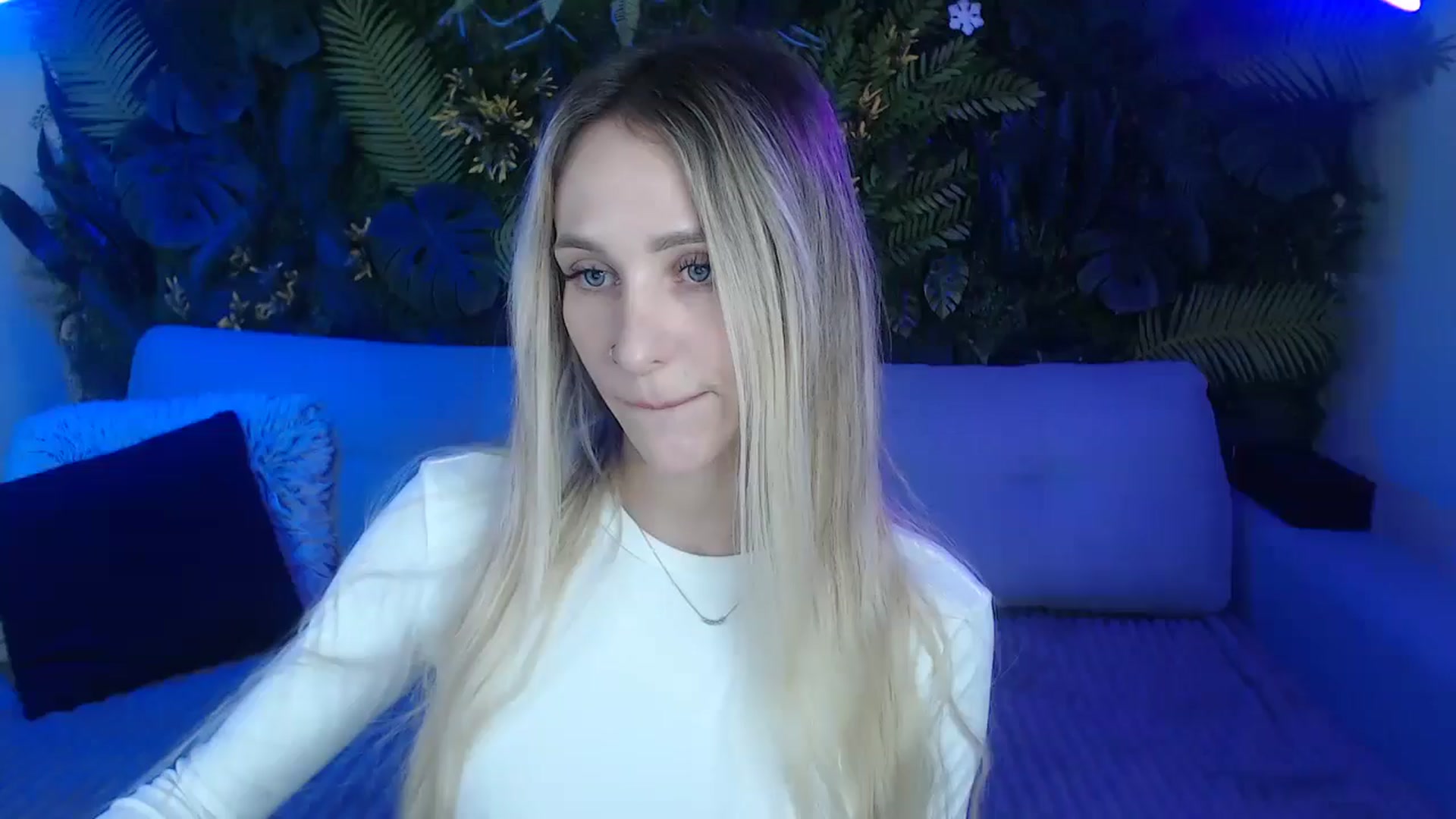 Gallery image thumbnail from Horny_Blond's myfreecams stream on, 11/19/2024, 09:39 image 1 of 20