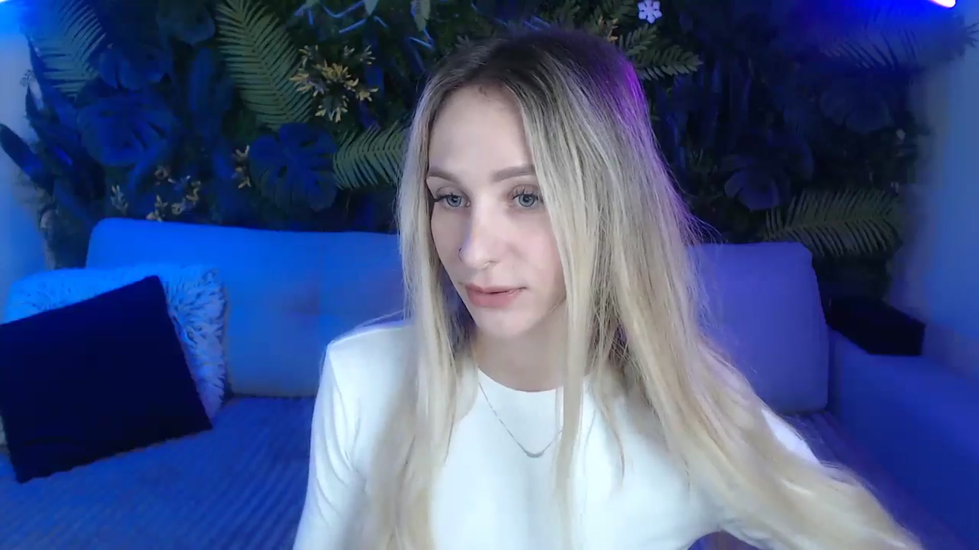 Gallery image thumbnail from Horny_Blond's myfreecams stream on, 11/19/2024, 09:39 image 4 of 20