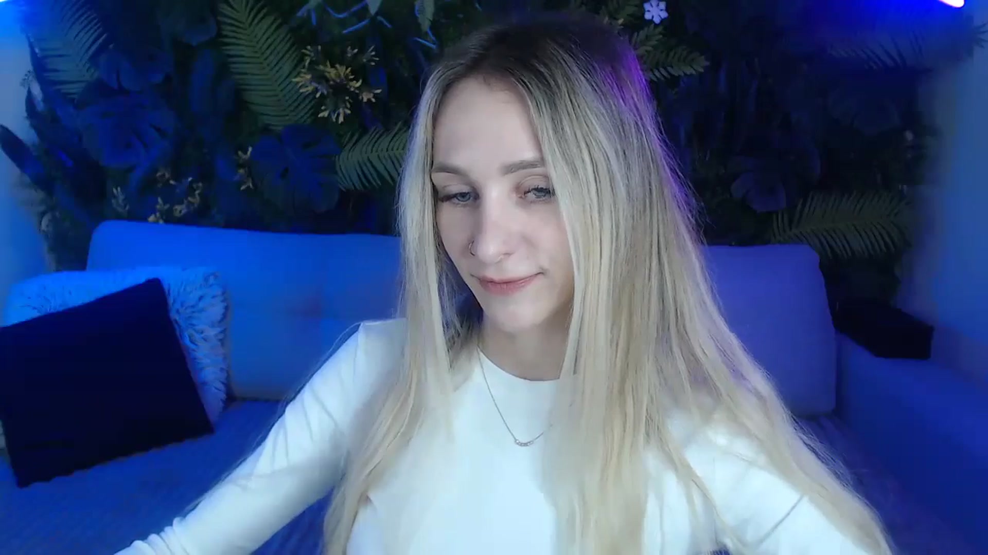 Gallery image thumbnail from Horny_Blond's myfreecams stream on, 11/19/2024, 09:39 image 3 of 20