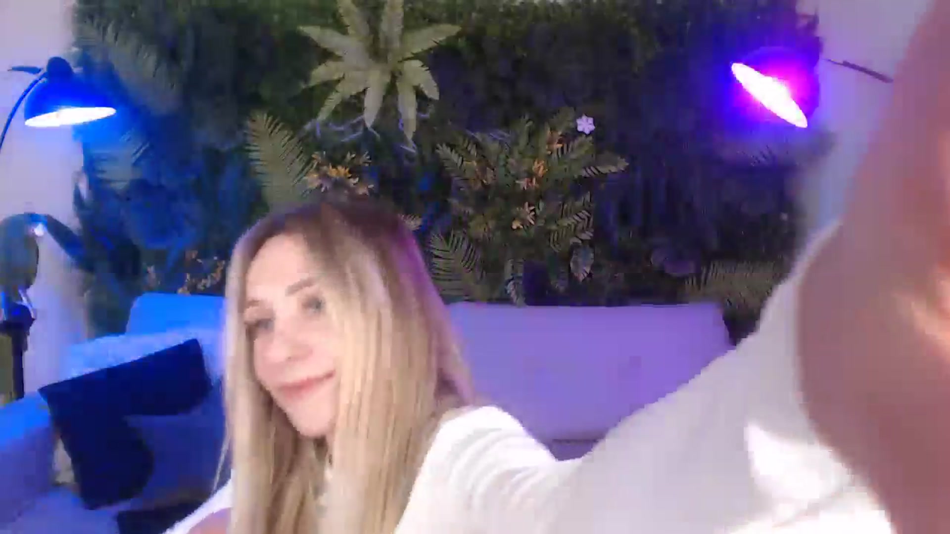 Gallery image thumbnail from Horny_Blond's myfreecams stream on, 11/19/2024, 11:31 image 13 of 20