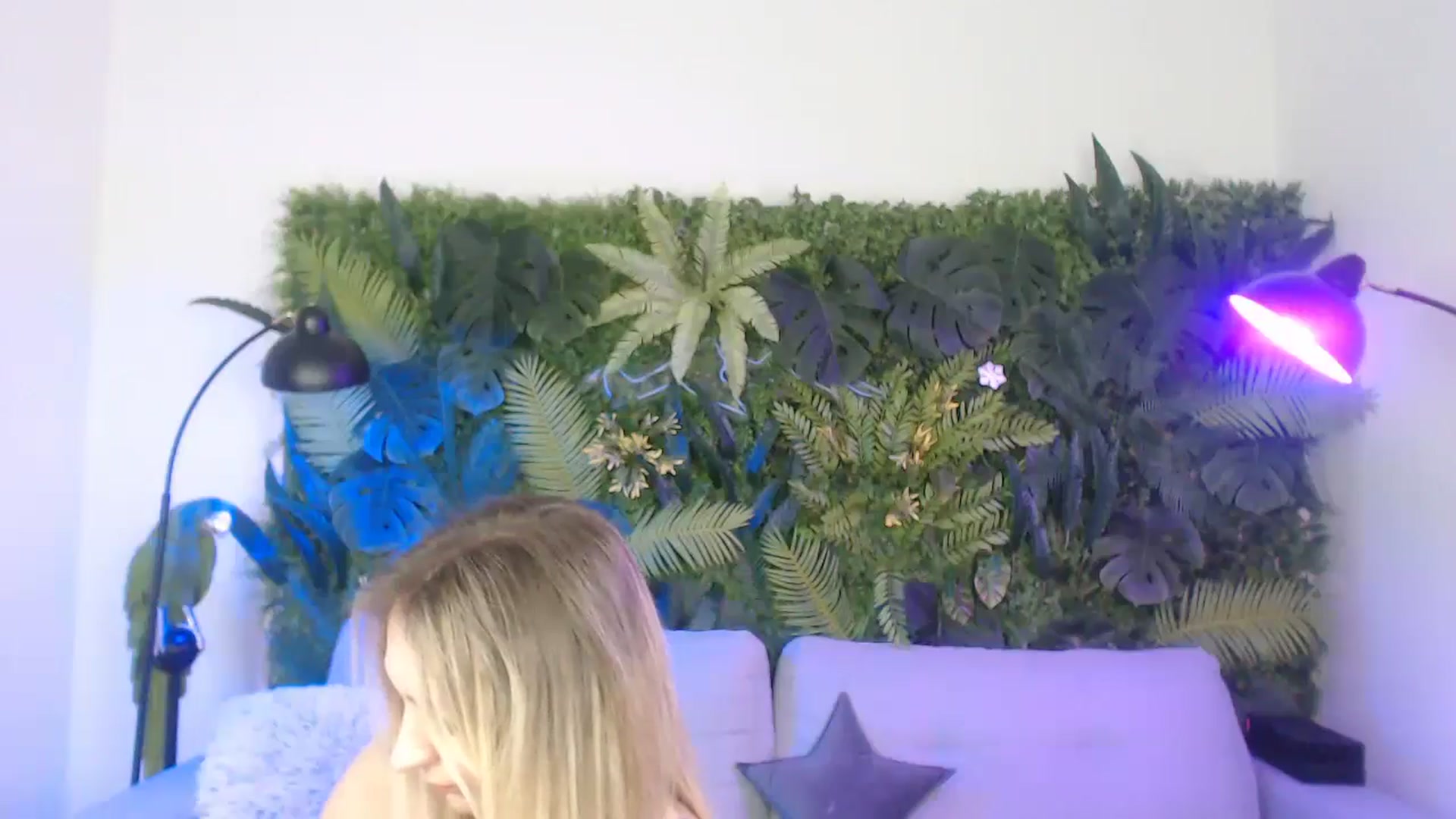Gallery image thumbnail from Horny_Blond's myfreecams stream on, 11/20/2024, 12:03 image 2 of 20