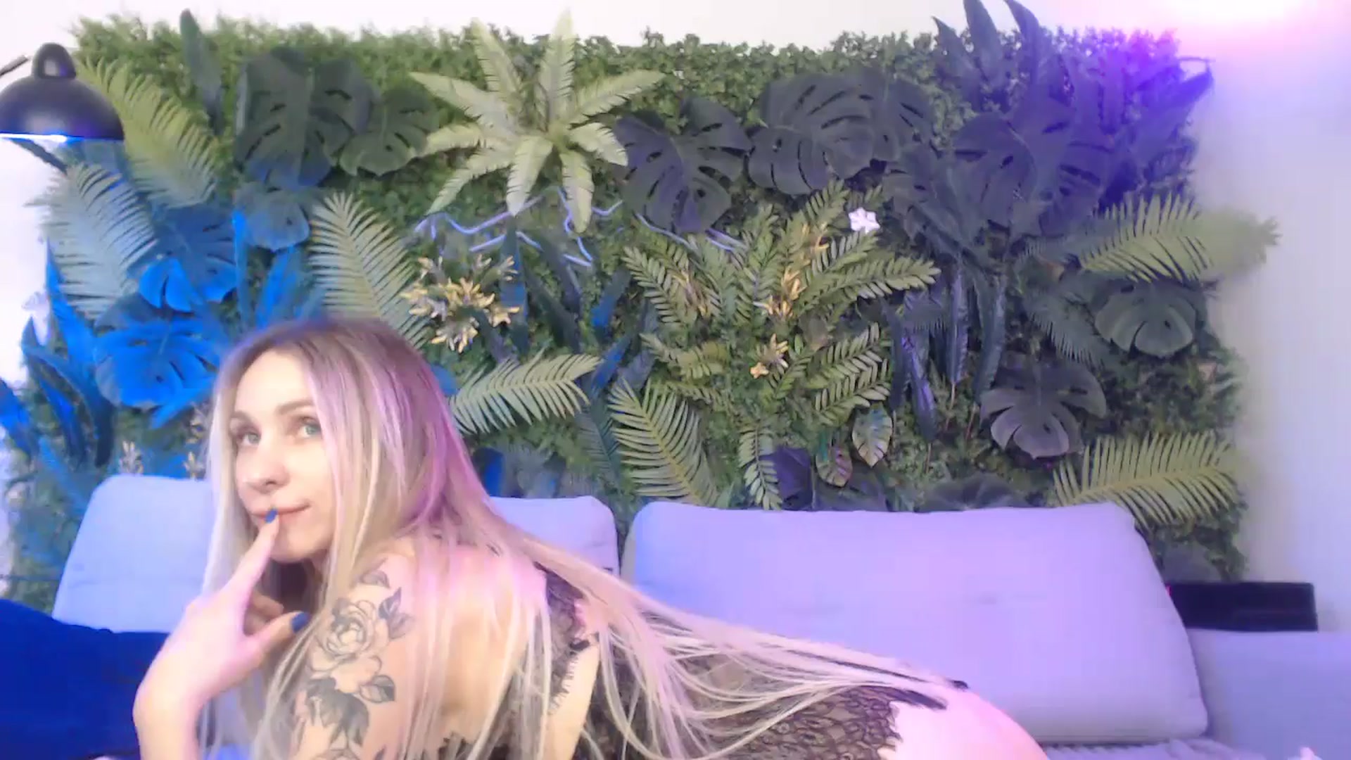 Gallery image thumbnail from Horny_Blond's myfreecams stream on, 11/20/2024, 12:50 image 7 of 20