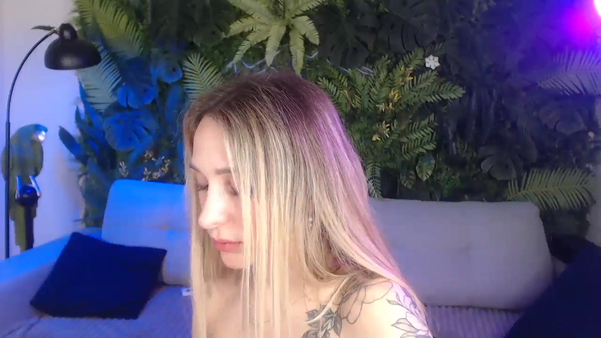 Gallery image thumbnail from Horny_Blond's myfreecams stream on, 11/20/2024, 14:51 image 20 of 20