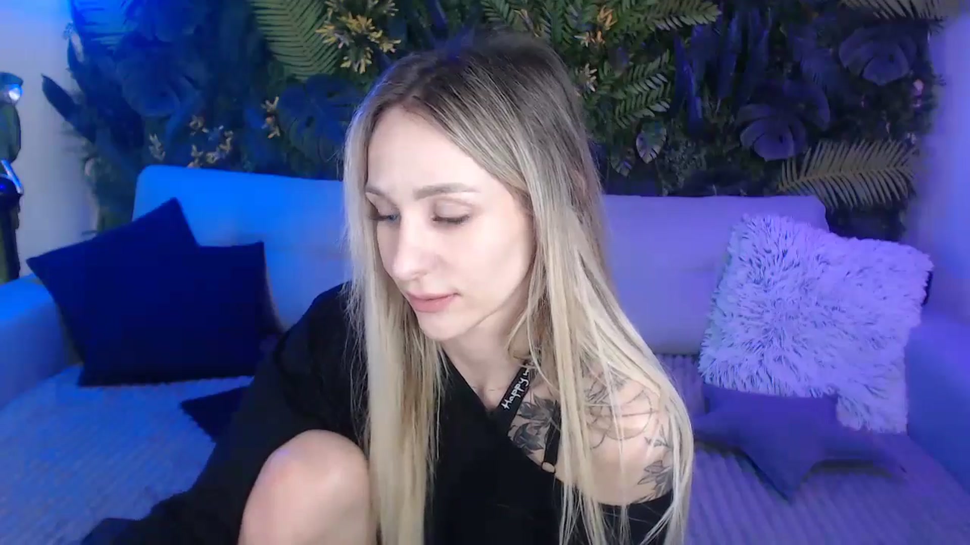 Gallery image thumbnail from Horny_Blond's myfreecams stream on, 11/23/2024, 09:56 image 12 of 20