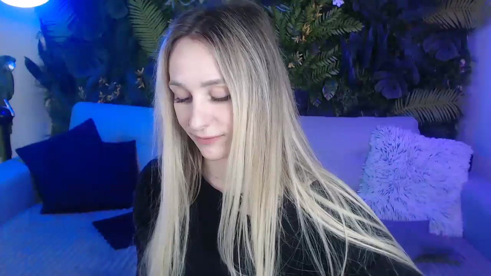 Gallery image thumbnail from Horny_Blond's myfreecams stream on, 11/23/2024, 09:56 image 4 of 20