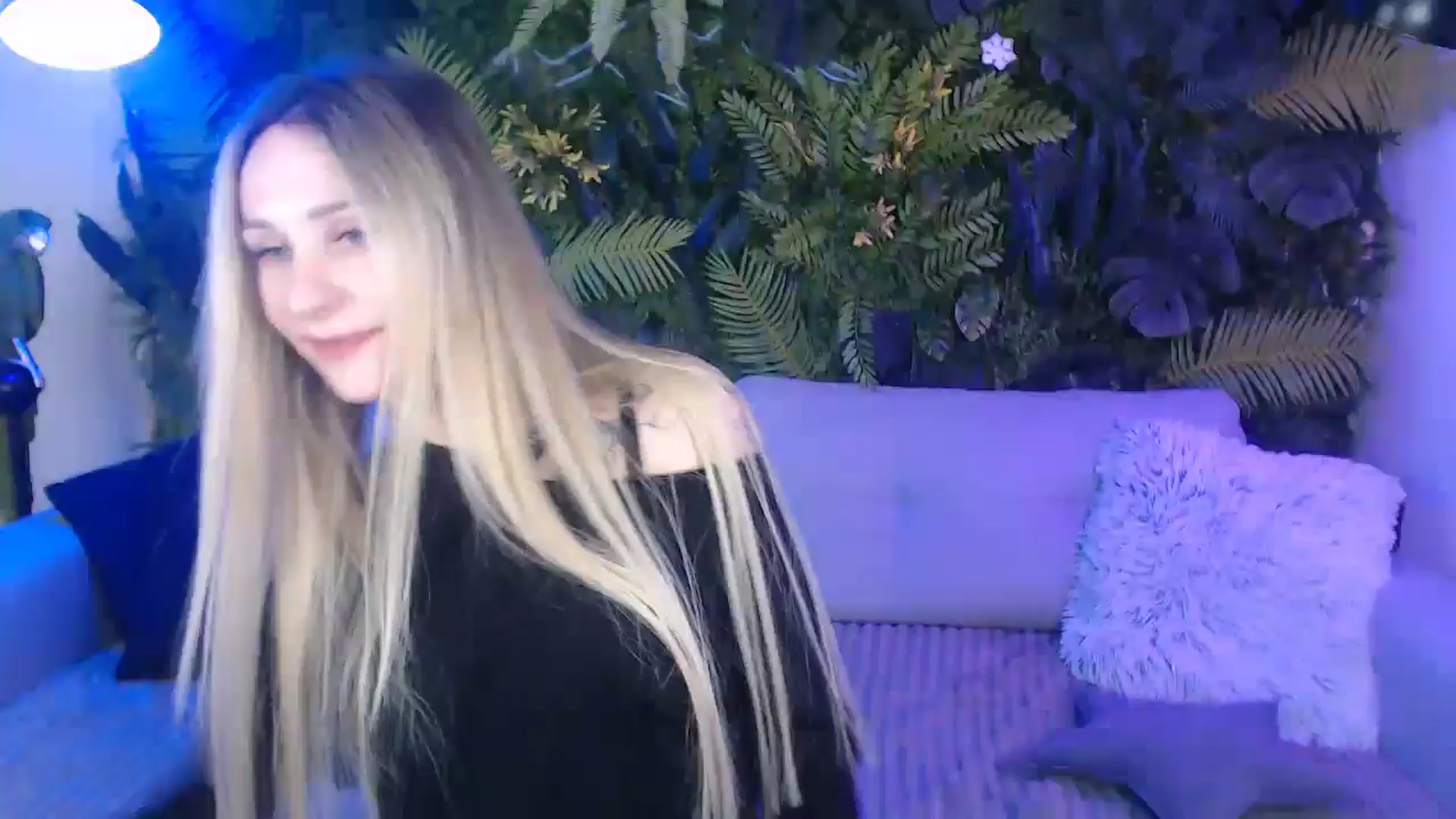 Gallery image thumbnail from Horny_Blond's myfreecams stream on, 11/23/2024, 09:56 image 1 of 20