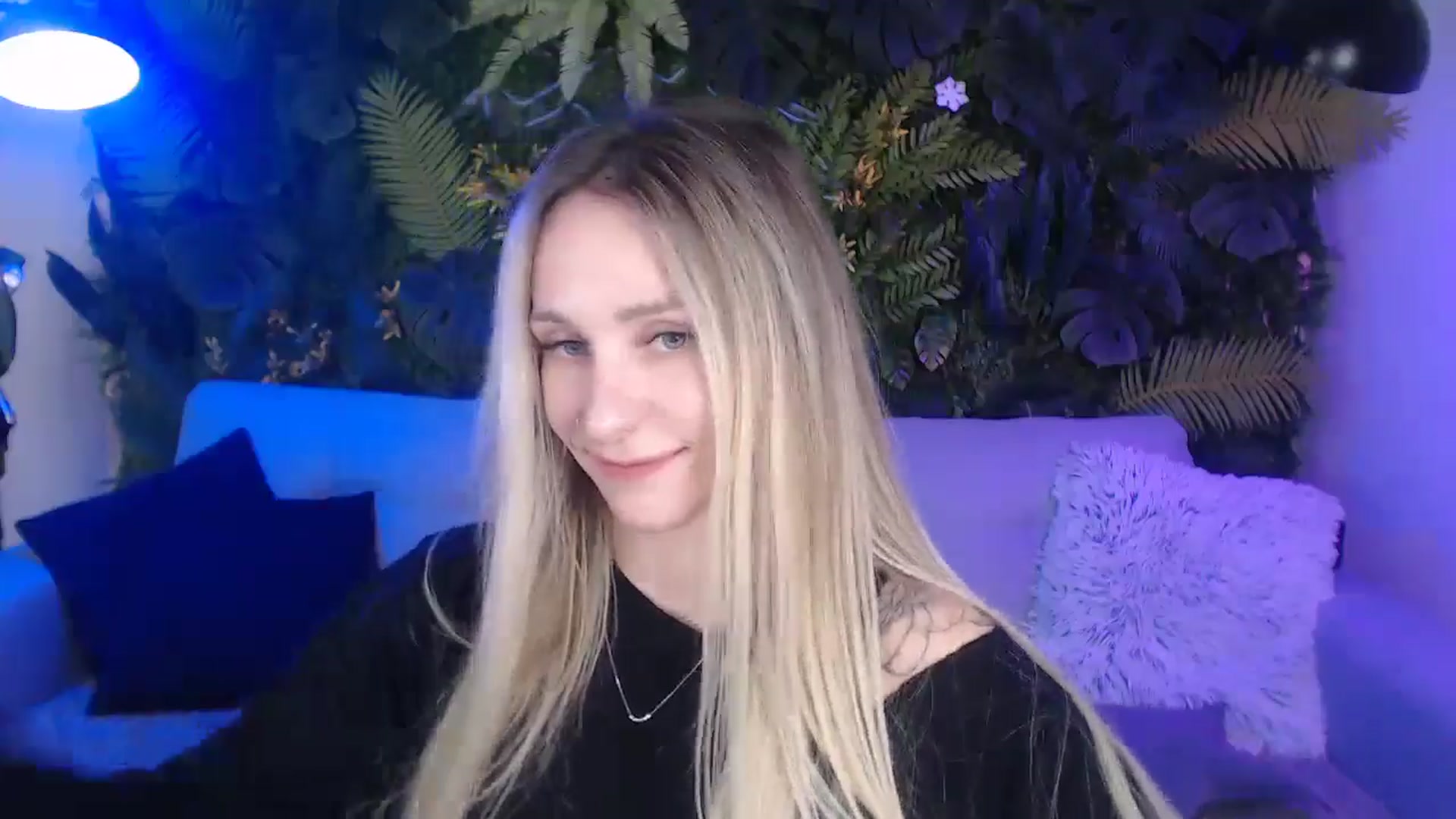 Gallery image thumbnail from Horny_Blond's myfreecams stream on, 11/23/2024, 11:21 image 2 of 20