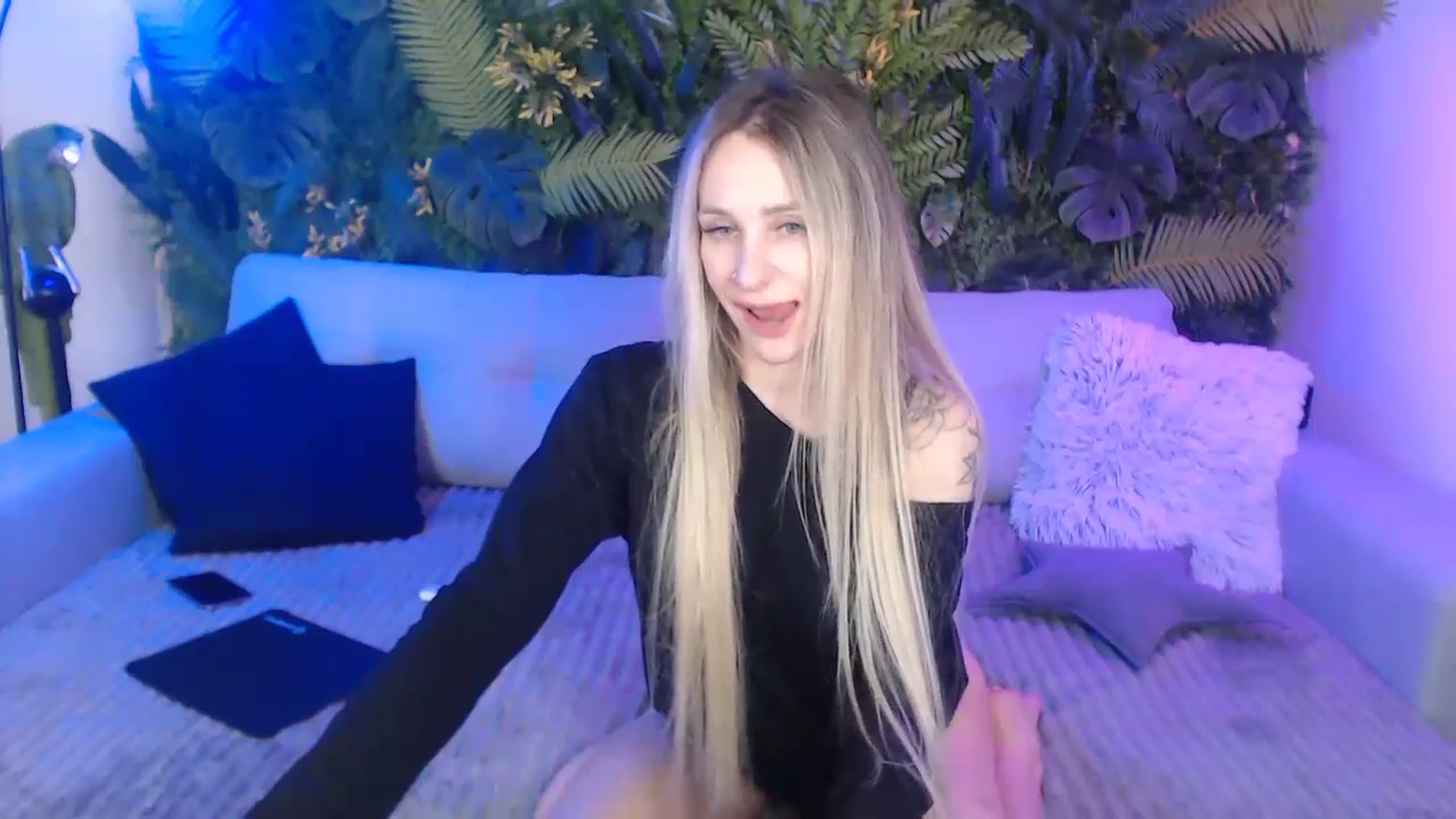 Gallery image thumbnail from Horny_Blond's myfreecams stream on, 11/23/2024, 11:21 image 6 of 20