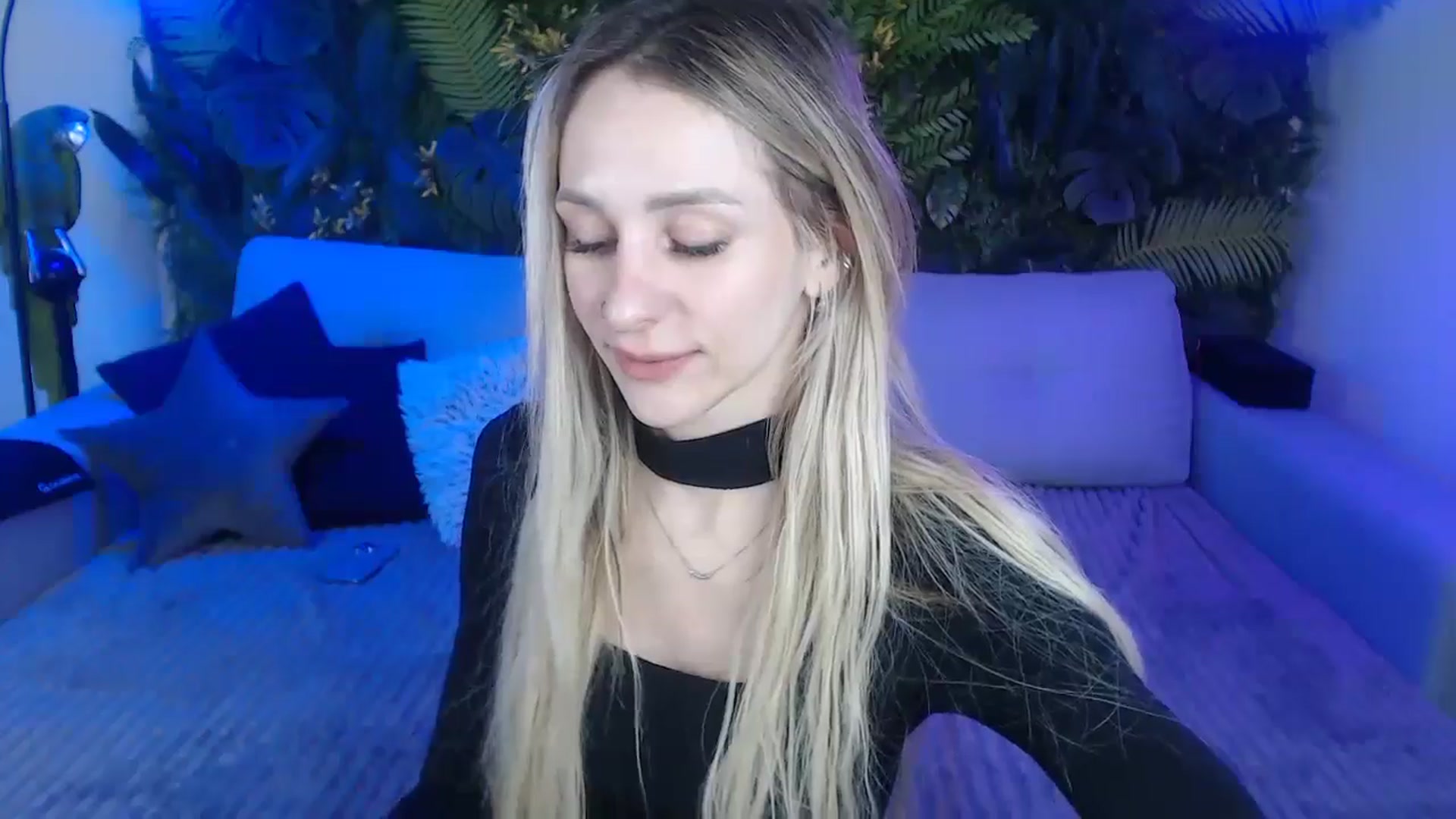 Gallery image thumbnail from Horny_Blond's myfreecams stream on, 11/24/2024, 10:34 image 5 of 20