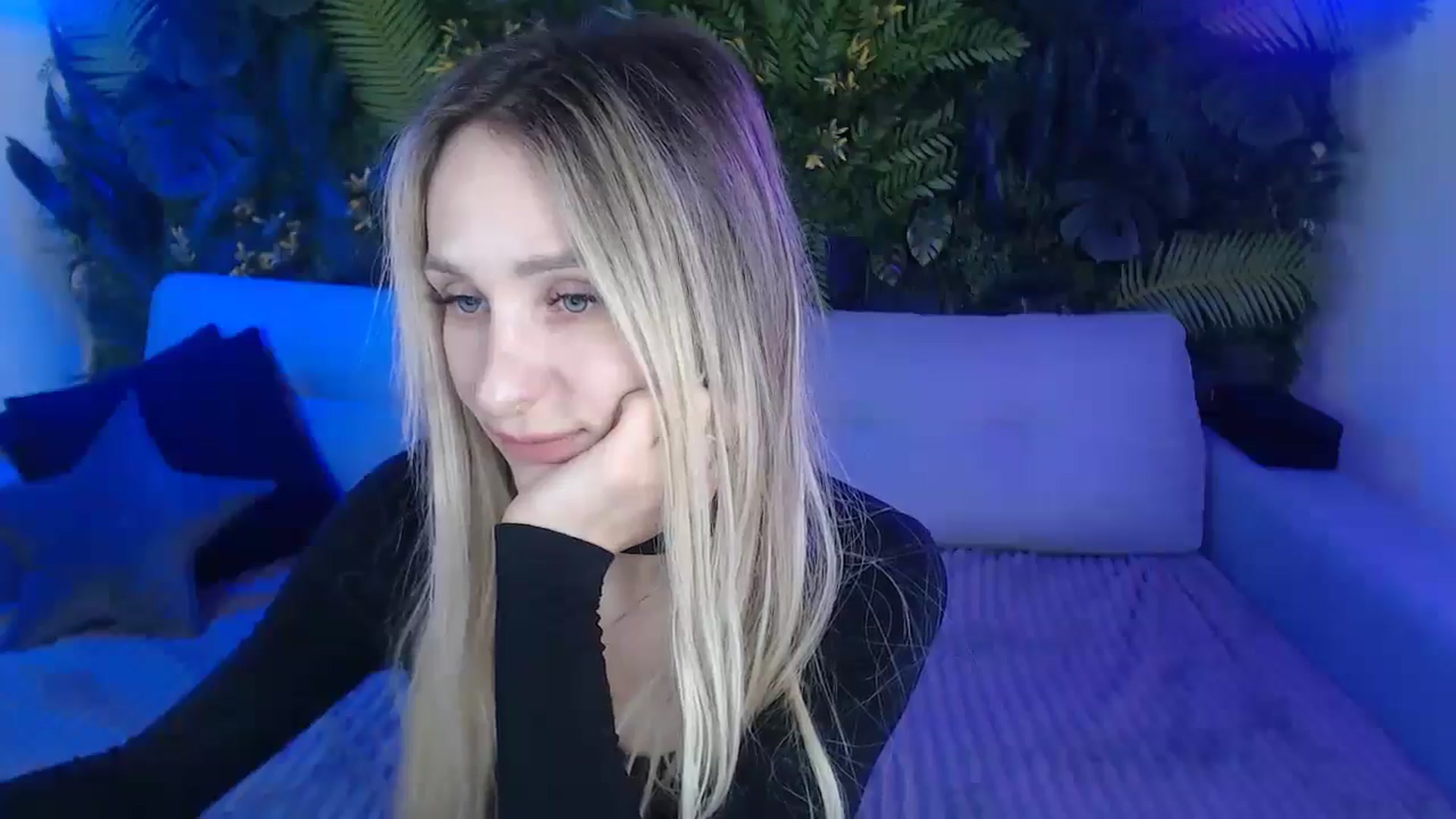 Gallery image thumbnail from Horny_Blond's myfreecams stream on, 11/24/2024, 10:56 image 4 of 20