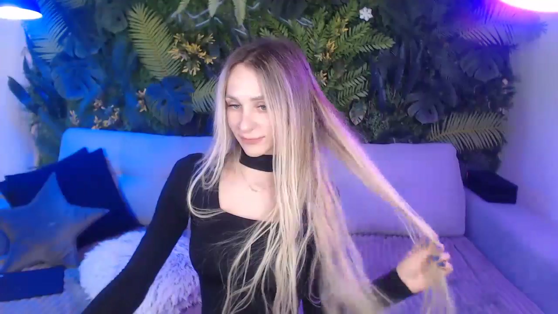 Gallery image thumbnail from Horny_Blond's myfreecams stream on, 11/24/2024, 10:56 image 19 of 20