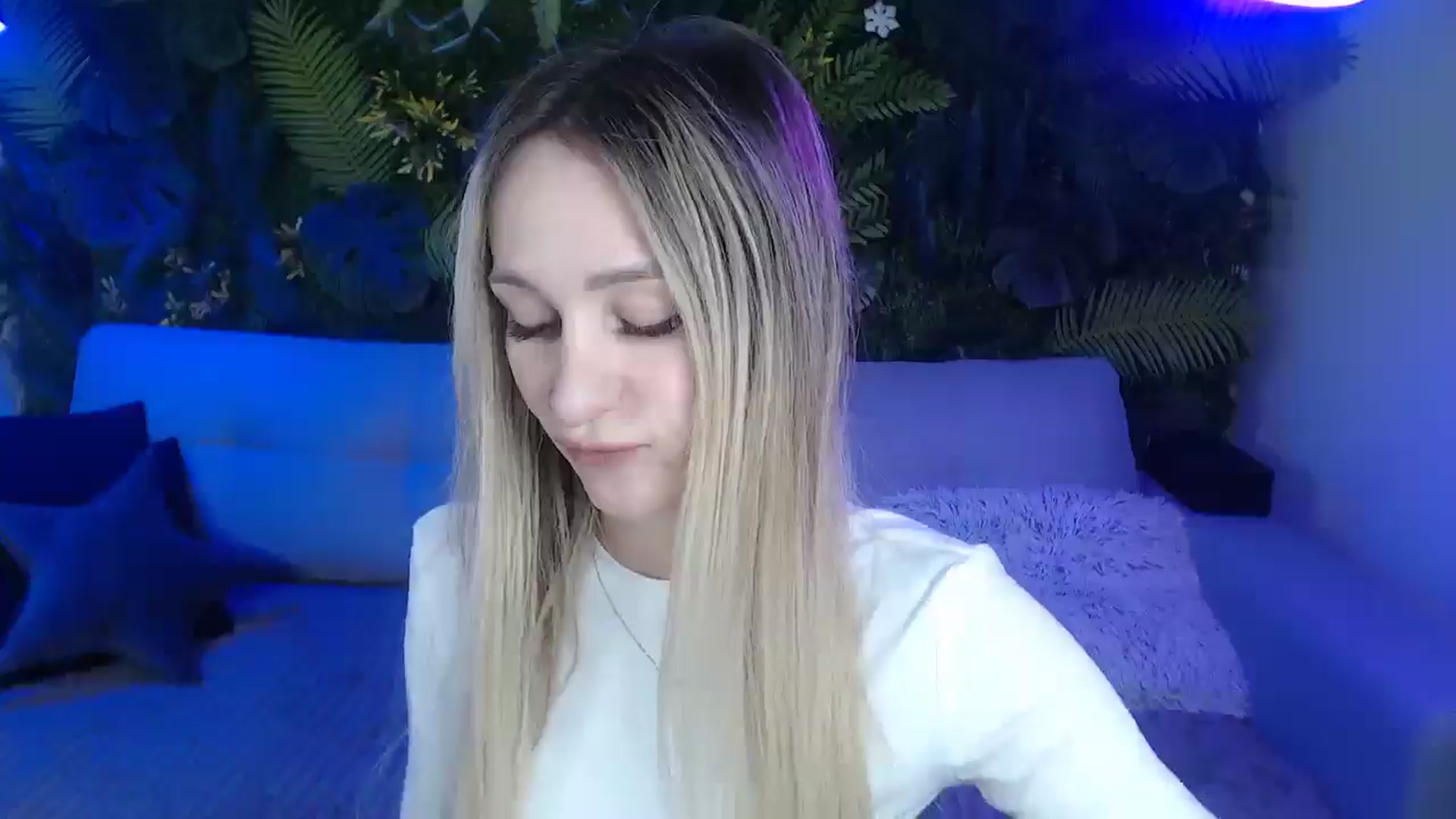 Gallery image thumbnail from Horny_Blond's myfreecams stream on, 11/26/2024, 09:38 image 2 of 20