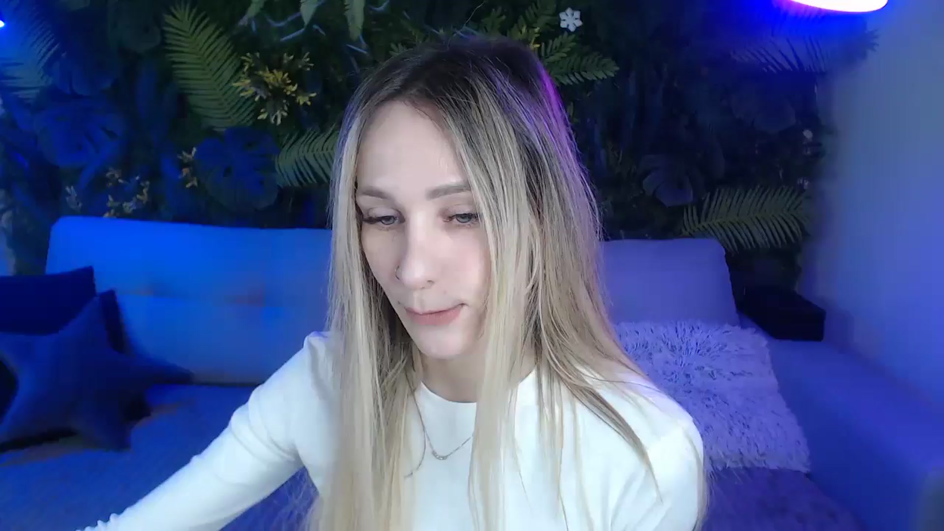 Gallery image thumbnail from Horny_Blond's myfreecams stream on, 11/26/2024, 09:38 image 10 of 20