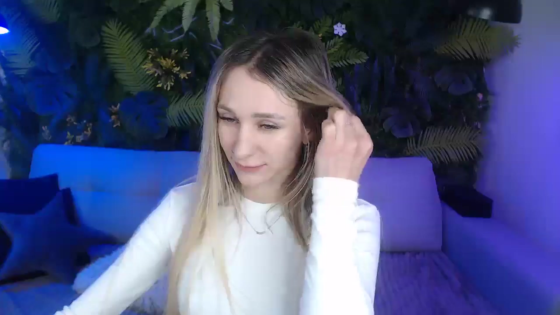 Gallery image thumbnail from Horny_Blond's myfreecams stream on, 11/26/2024, 10:46 image 2 of 20