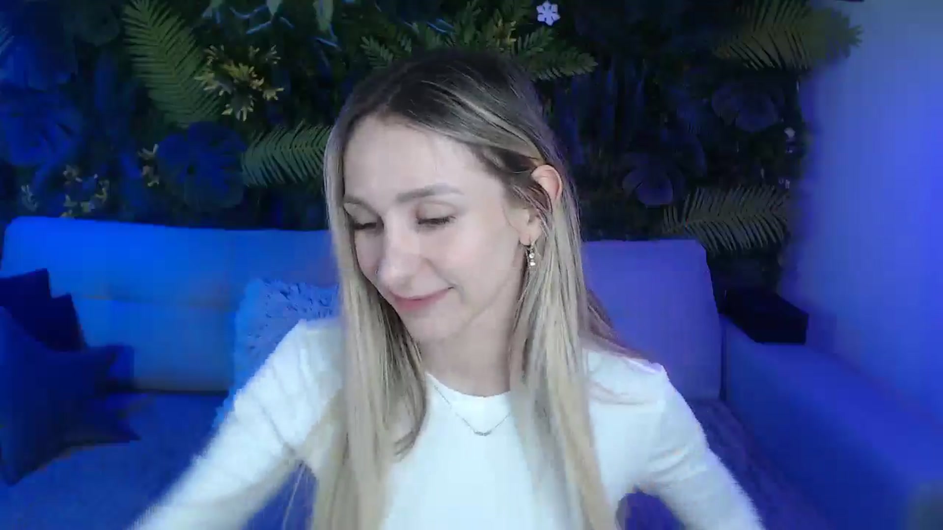 Gallery image thumbnail from Horny_Blond's myfreecams stream on, 11/26/2024, 11:09 image 17 of 20
