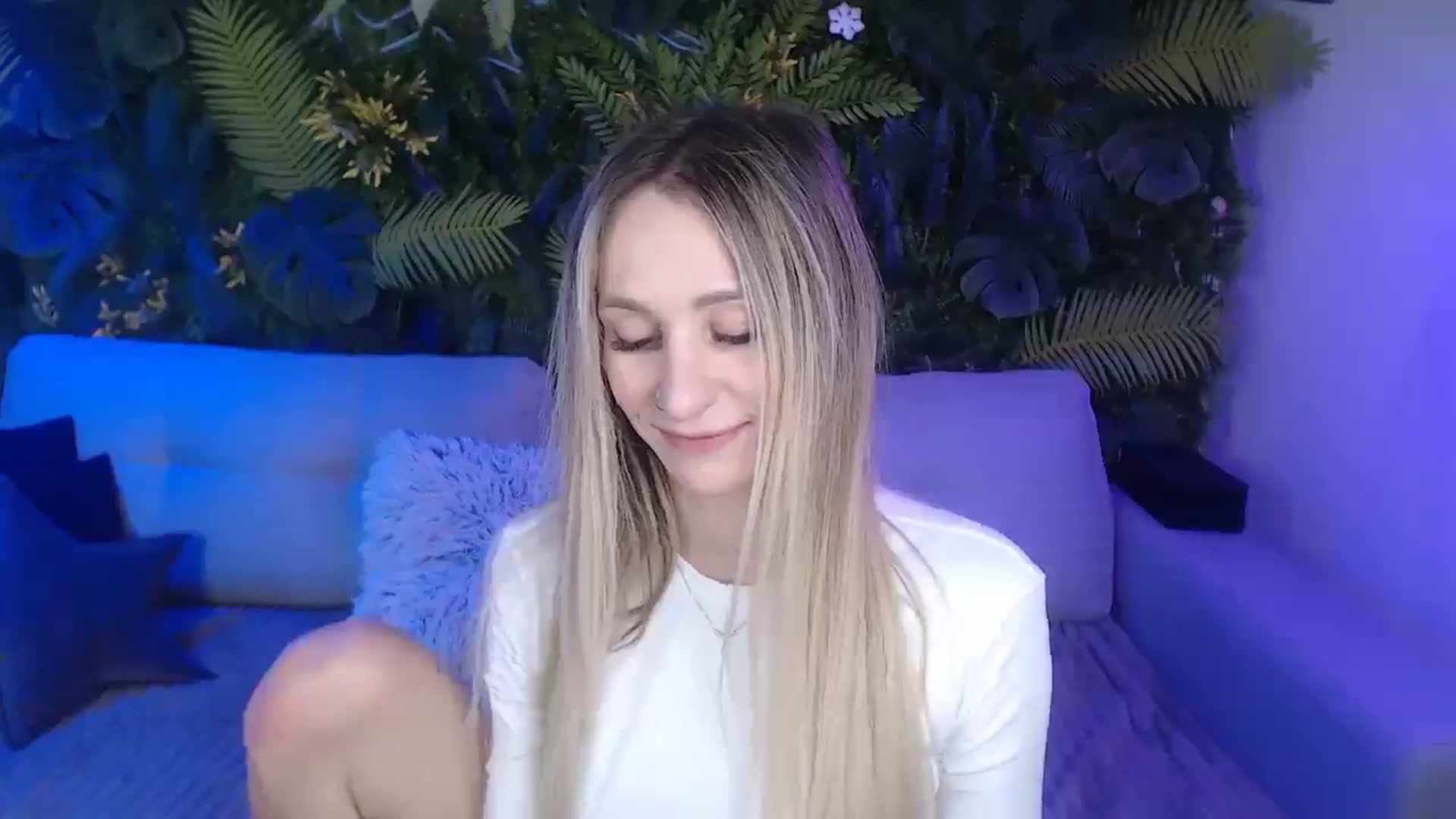 Gallery image thumbnail from Horny_Blond's myfreecams stream on, 11/26/2024, 11:09 image 9 of 20