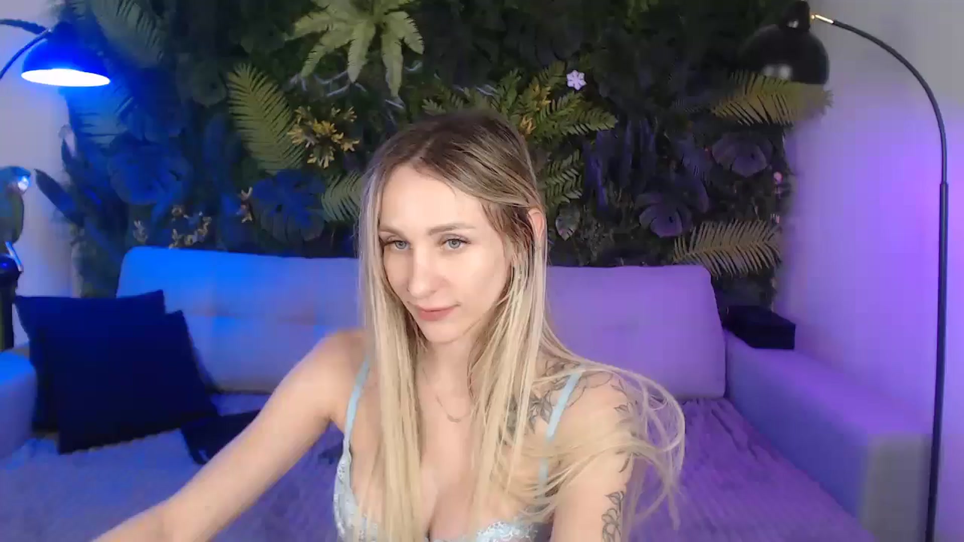 Gallery image thumbnail from Horny_Blond's myfreecams stream on, 11/26/2024, 13:34 image 9 of 20