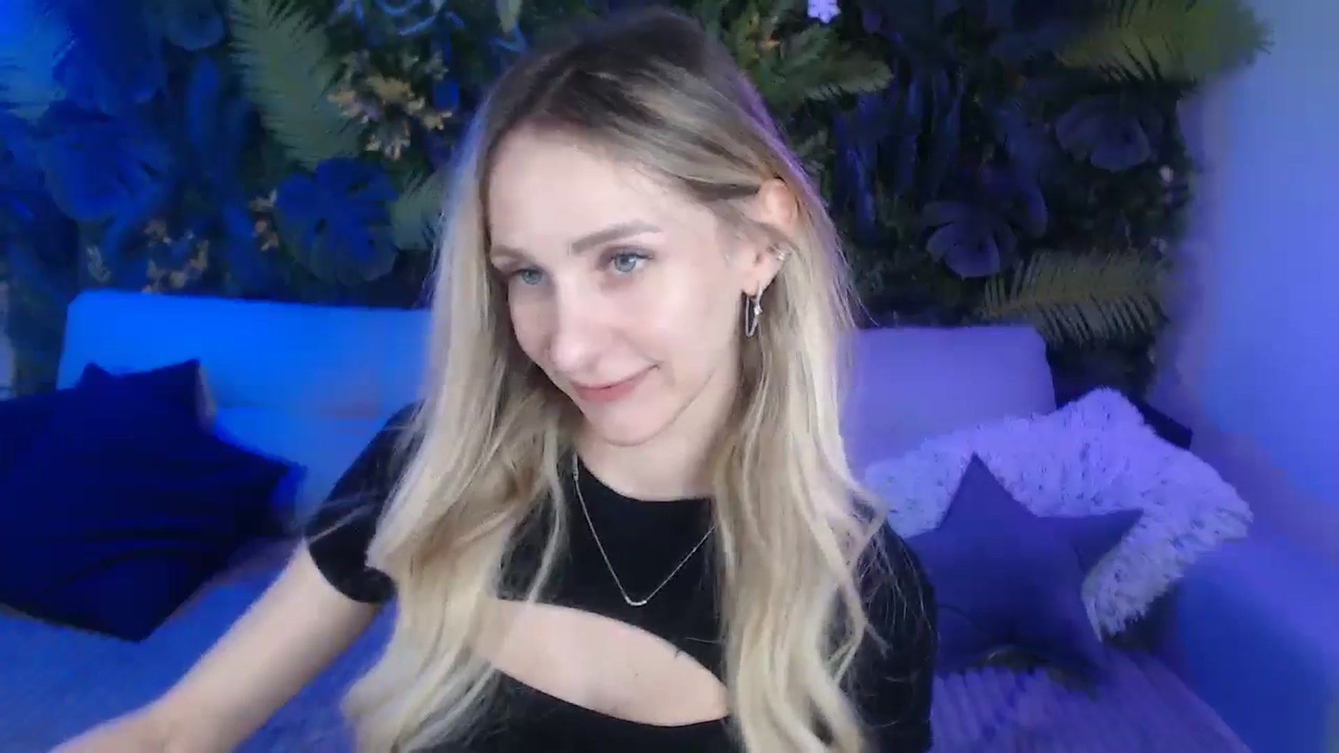 Gallery image thumbnail from Horny_Blond's myfreecams stream on, 11/30/2024, 09:24 image 14 of 20