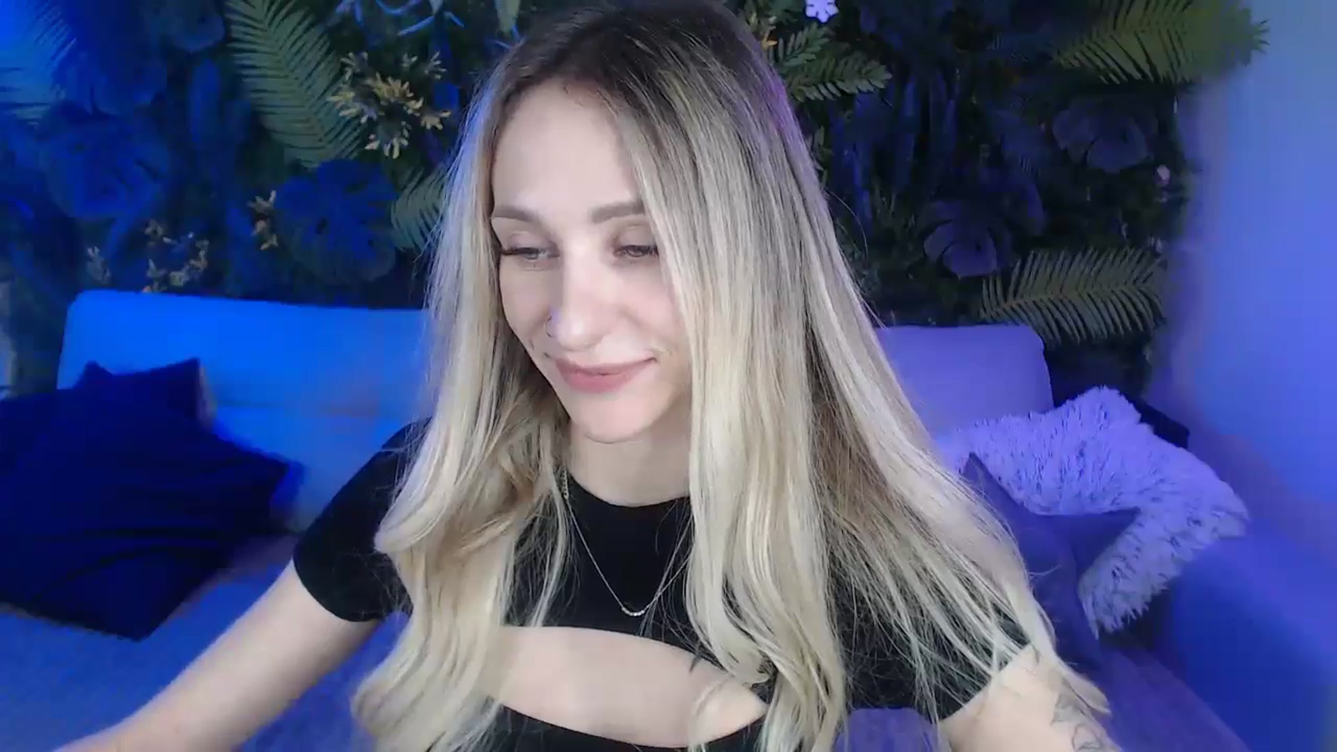 Gallery image thumbnail from Horny_Blond's myfreecams stream on, 11/30/2024, 09:24 image 18 of 20