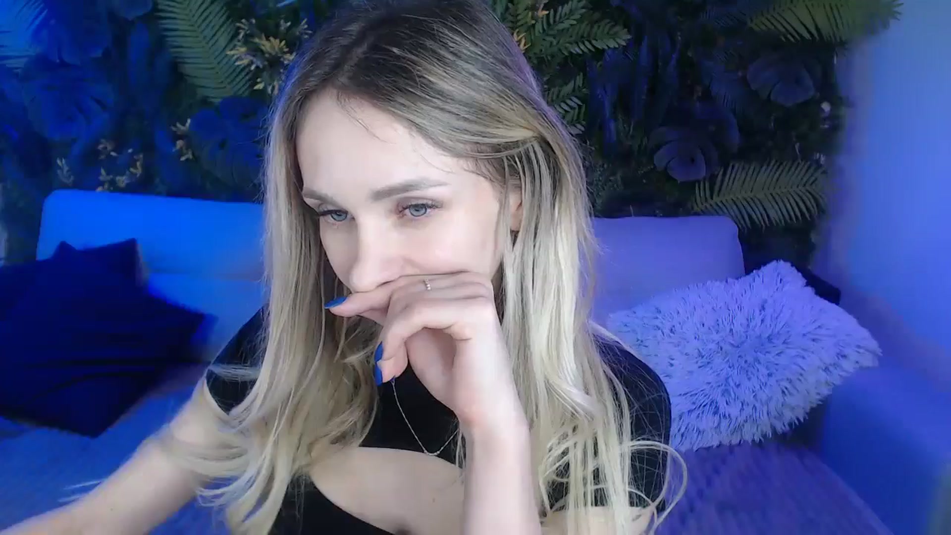 Gallery image thumbnail from Horny_Blond's myfreecams stream on, 11/30/2024, 09:57 image 18 of 20